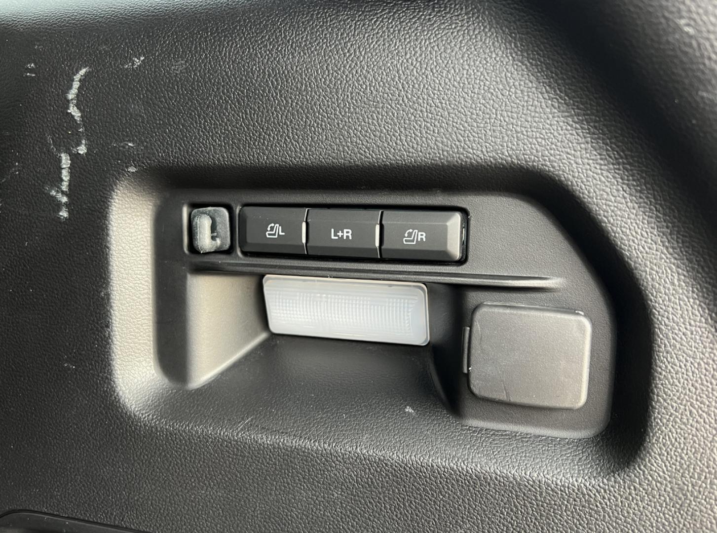 2021 BLACK /Black Ford Explorer Limited AWD (1FMSK8FH3MG) with an 2.3L 4 Cyl. engine, Automatic transmission, located at 2990 Old Orchard Rd., Jackson, MO, 63755, 37.354214, -89.612106 - 2021 Ford Explorer Limited 1-Owner 63xxx miles 4 Wheel Drive 2.3L 4 Cyl. Automatic Leather 3rd Row Navigation Power/Heated/Cooled Seats Heated Rear Seats Heated Steering Wheel Backup Camera Sunroof Bluetooth Remote Start Cruise Power Windows/Locks/Mirrors We have financing availabl - Photo#25