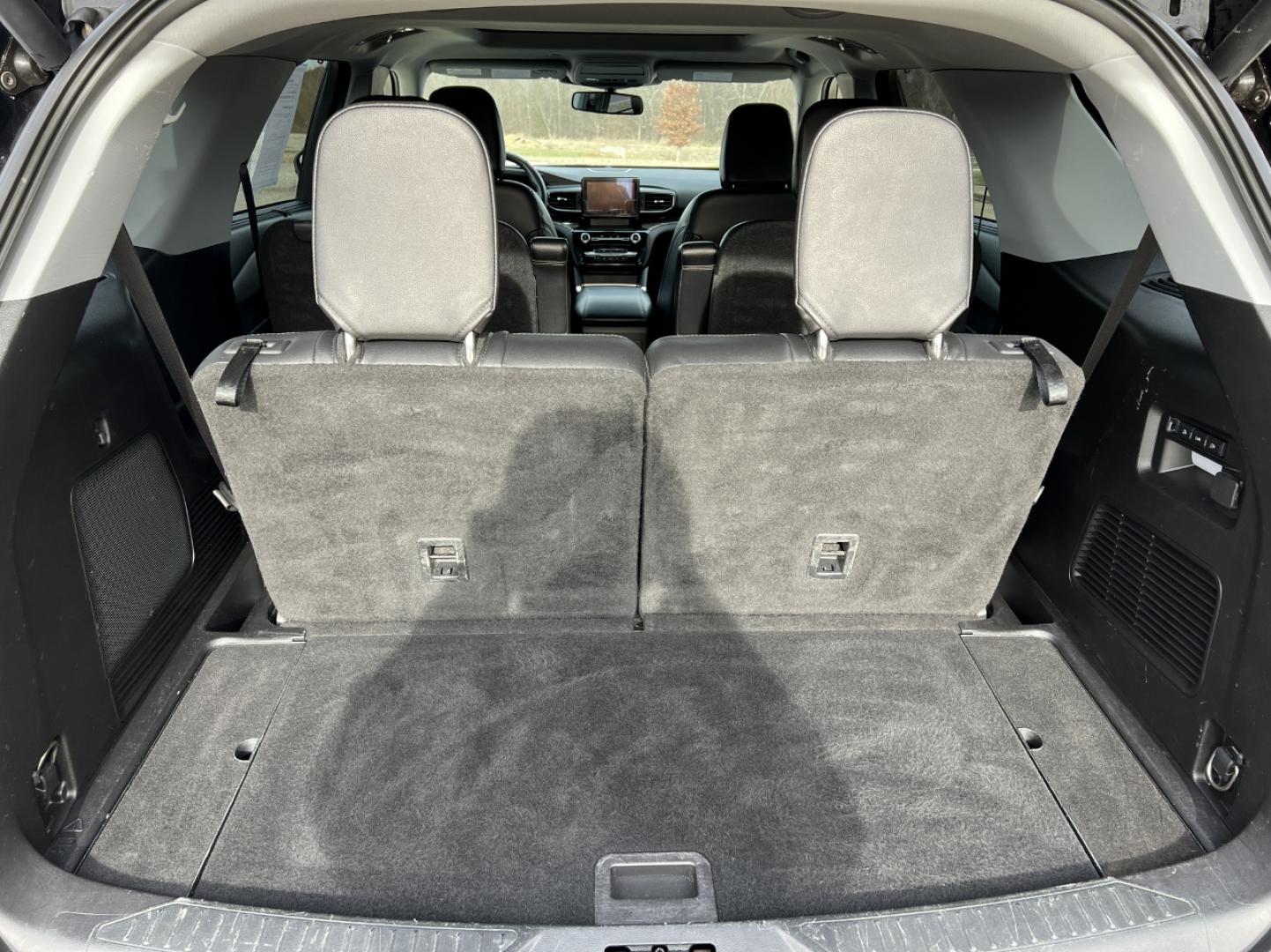 2021 BLACK /Black Ford Explorer Limited AWD (1FMSK8FH3MG) with an 2.3L 4 Cyl. engine, Automatic transmission, located at 2990 Old Orchard Rd., Jackson, MO, 63755, 37.354214, -89.612106 - 2021 Ford Explorer Limited 1-Owner 63xxx miles 4 Wheel Drive 2.3L 4 Cyl. Automatic Leather 3rd Row Navigation Power/Heated/Cooled Seats Heated Rear Seats Heated Steering Wheel Backup Camera Sunroof Bluetooth Remote Start Cruise Power Windows/Locks/Mirrors We have financing availabl - Photo#24