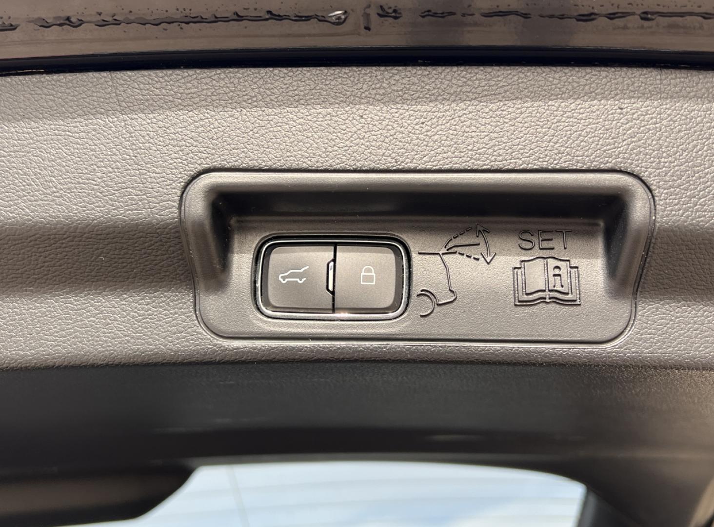 2021 BLACK /Black Ford Explorer Limited AWD (1FMSK8FH3MG) with an 2.3L 4 Cyl. engine, Automatic transmission, located at 2990 Old Orchard Rd., Jackson, MO, 63755, 37.354214, -89.612106 - 2021 Ford Explorer Limited 1-Owner 63xxx miles 4 Wheel Drive 2.3L 4 Cyl. Automatic Leather 3rd Row Navigation Power/Heated/Cooled Seats Heated Rear Seats Heated Steering Wheel Backup Camera Sunroof Bluetooth Remote Start Cruise Power Windows/Locks/Mirrors We have financing availabl - Photo#26