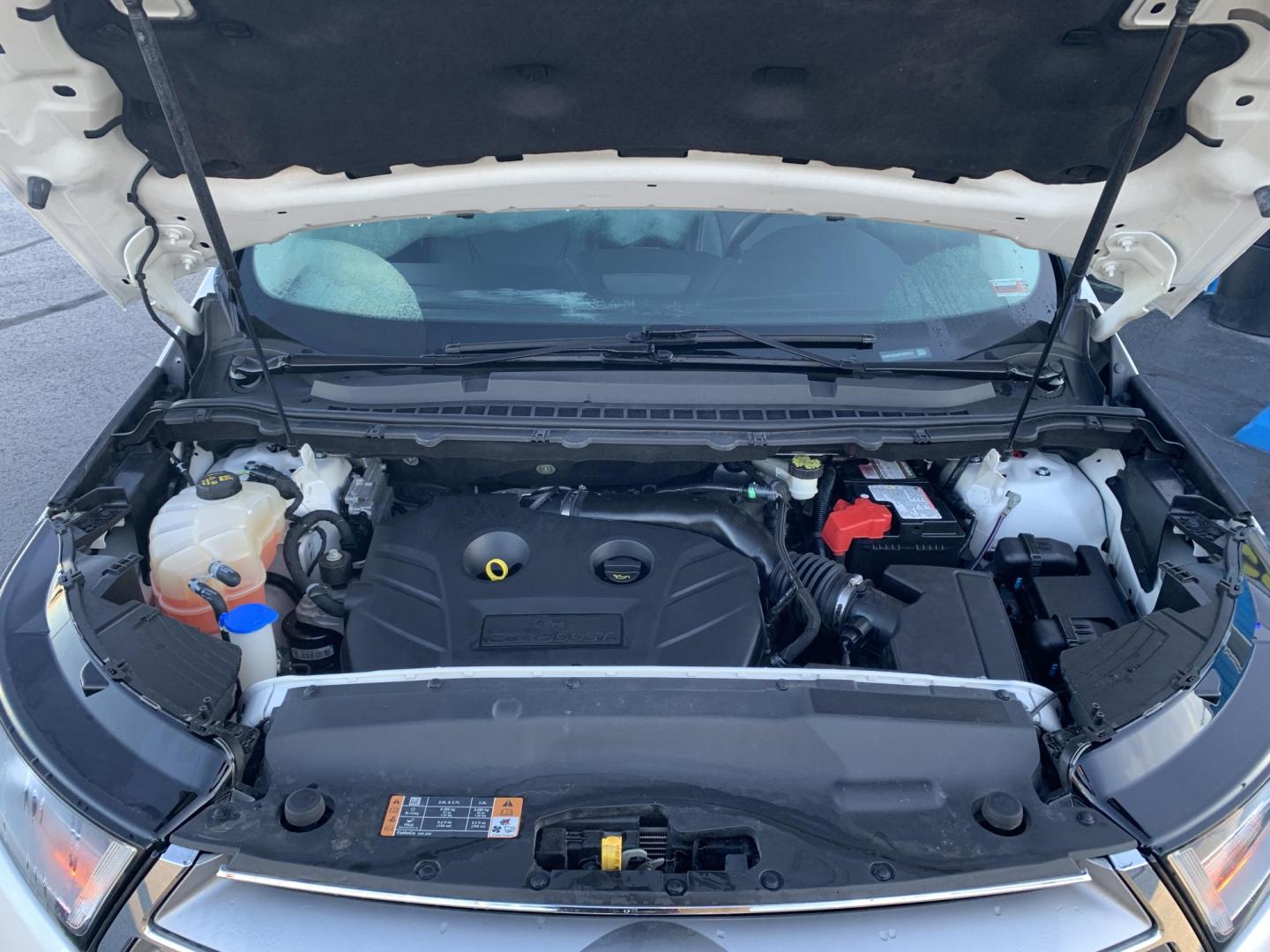 2015 WHITE /BLACK Ford Edge Titanium (2FMPK3K96FB) with an 2.0L L4 DOHC 16V engine, Automatic transmission, located at 506 S. Kingshighway, Cape Girardeau, MO, 63703, (573) 235-5000, 37.294991, -89.553635 - 2015 Ford Edge Titanium 2.0L 4 Cyl. Automatic Leather Navigation Backup Camera Power/Heated Seats Bluetooth Cruise Power Windows/Locks/Mirrors We have financing available and we accept trades! Fill out a credit application on our website or come by today! If you have - Photo#25