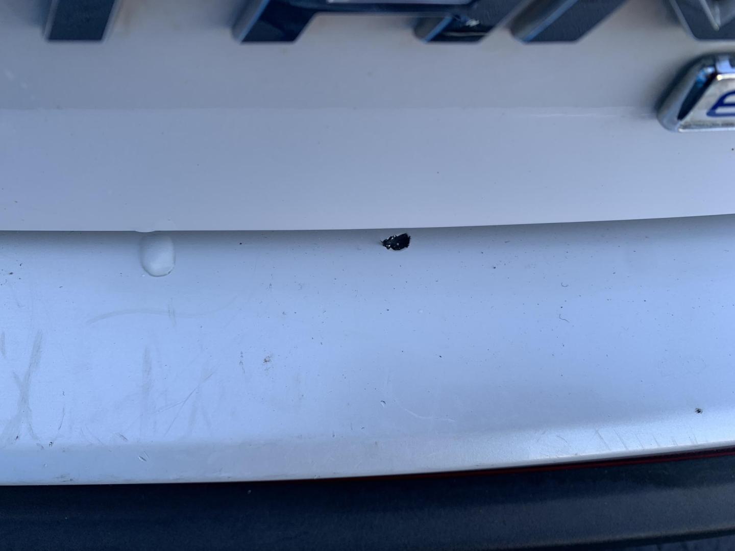 2015 WHITE /BLACK Ford Edge Titanium (2FMPK3K96FB) with an 2.0L L4 DOHC 16V engine, Automatic transmission, located at 506 S. Kingshighway, Cape Girardeau, MO, 63703, (573) 235-5000, 37.294991, -89.553635 - 2015 Ford Edge Titanium 2.0L 4 Cyl. Automatic Leather Navigation Backup Camera Power/Heated Seats Bluetooth Cruise Power Windows/Locks/Mirrors We have financing available and we accept trades! Fill out a credit application on our website or come by today! If you have - Photo#43