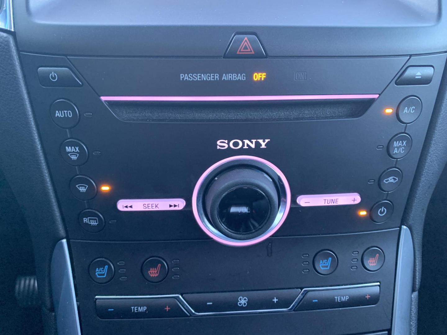 2015 WHITE /BLACK Ford Edge Titanium (2FMPK3K96FB) with an 2.0L L4 DOHC 16V engine, Automatic transmission, located at 506 S. Kingshighway, Cape Girardeau, MO, 63703, (573) 235-5000, 37.294991, -89.553635 - 2015 Ford Edge Titanium 2.0L 4 Cyl. Automatic Leather Navigation Backup Camera Power/Heated Seats Bluetooth Cruise Power Windows/Locks/Mirrors We have financing available and we accept trades! Fill out a credit application on our website or come by today! If you have - Photo#29