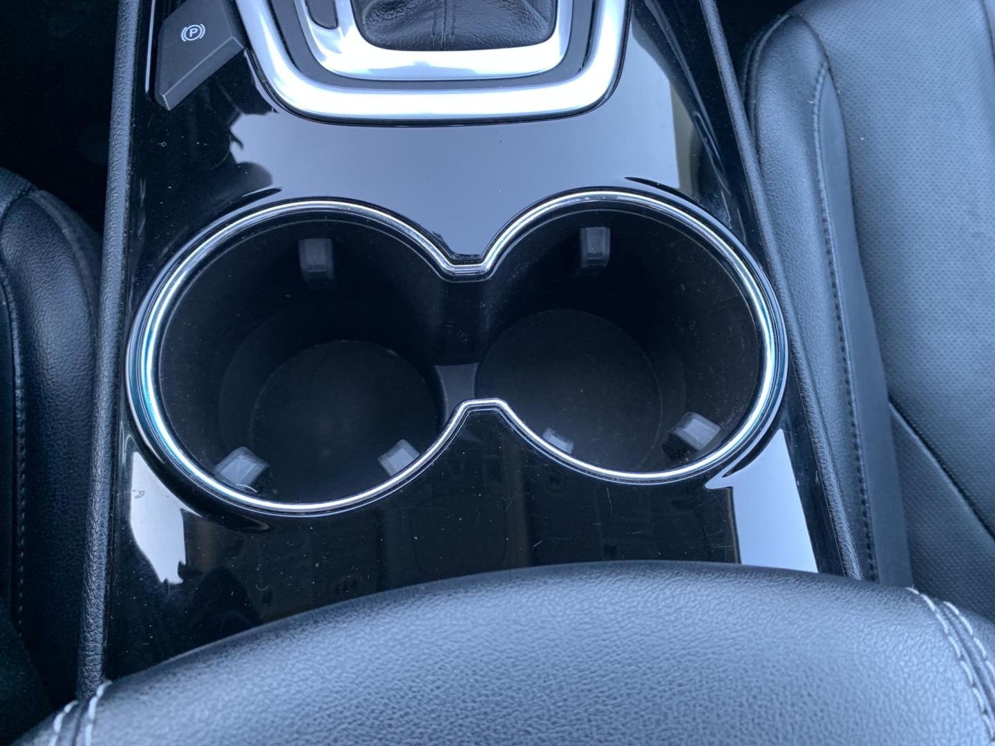 2015 WHITE /BLACK Ford Edge Titanium (2FMPK3K96FB) with an 2.0L L4 DOHC 16V engine, Automatic transmission, located at 506 S. Kingshighway, Cape Girardeau, MO, 63703, (573) 235-5000, 37.294991, -89.553635 - 2015 Ford Edge Titanium 2.0L 4 Cyl. Automatic Leather Navigation Backup Camera Power/Heated Seats Bluetooth Cruise Power Windows/Locks/Mirrors We have financing available and we accept trades! Fill out a credit application on our website or come by today! If you have - Photo#31