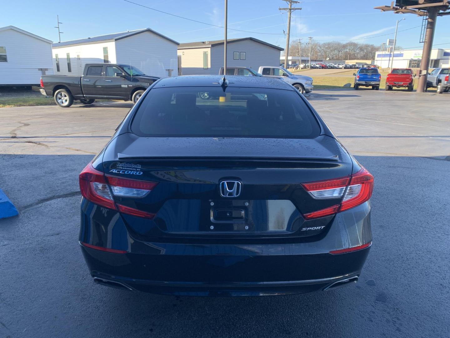 2018 BLACK /BLACK Honda Accord Sport CVT (1HGCV1F33JA) with an 1.5L L4 DOHC 16V engine, CVT transmission, located at 506 S. Kingshighway, Cape Girardeau, MO, 63703, (573) 235-5000, 37.294991, -89.553635 - 2018 Honda Accord Sport 106k Miles Front Wheel Drive 2.0L 4 Cyl. Automatic Remote Start Bluetooth Back Up Camera Cruise Power Windows/Locks/Mirrors We have financing available and we accept trades! Fill out a credit application on our website or come by today! If you - Photo#5
