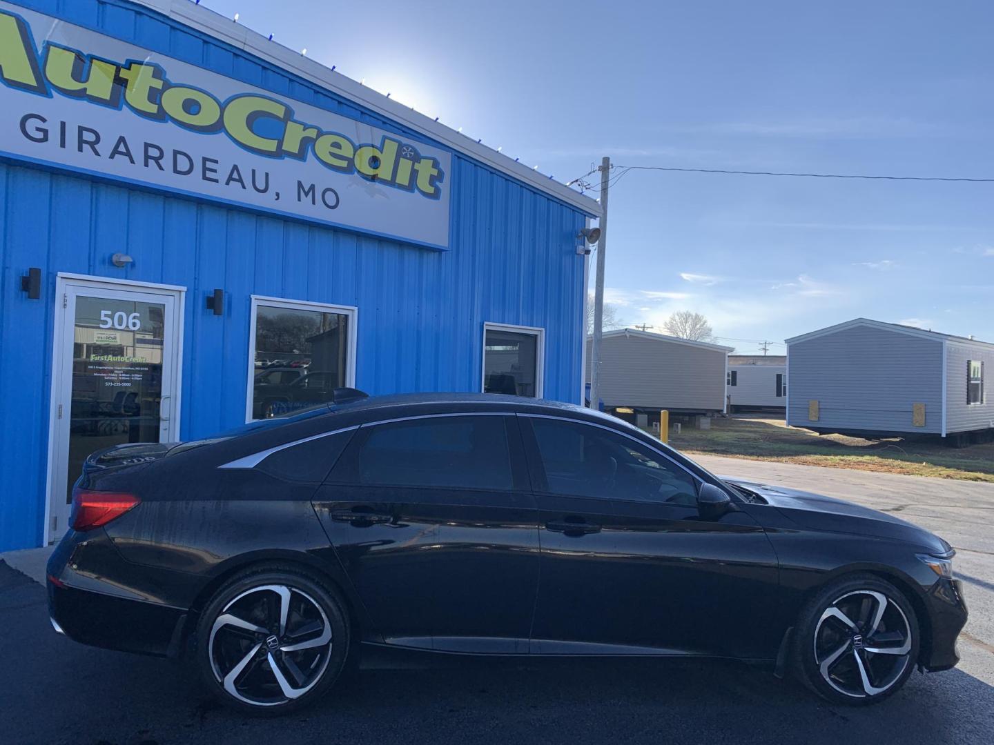 2018 BLACK /BLACK Honda Accord Sport CVT (1HGCV1F33JA) with an 1.5L L4 DOHC 16V engine, CVT transmission, located at 506 S. Kingshighway, Cape Girardeau, MO, 63703, (573) 235-5000, 37.294991, -89.553635 - 2018 Honda Accord Sport 106k Miles Front Wheel Drive 2.0L 4 Cyl. Automatic Remote Start Bluetooth Back Up Camera Cruise Power Windows/Locks/Mirrors We have financing available and we accept trades! Fill out a credit application on our website or come by today! If you - Photo#8