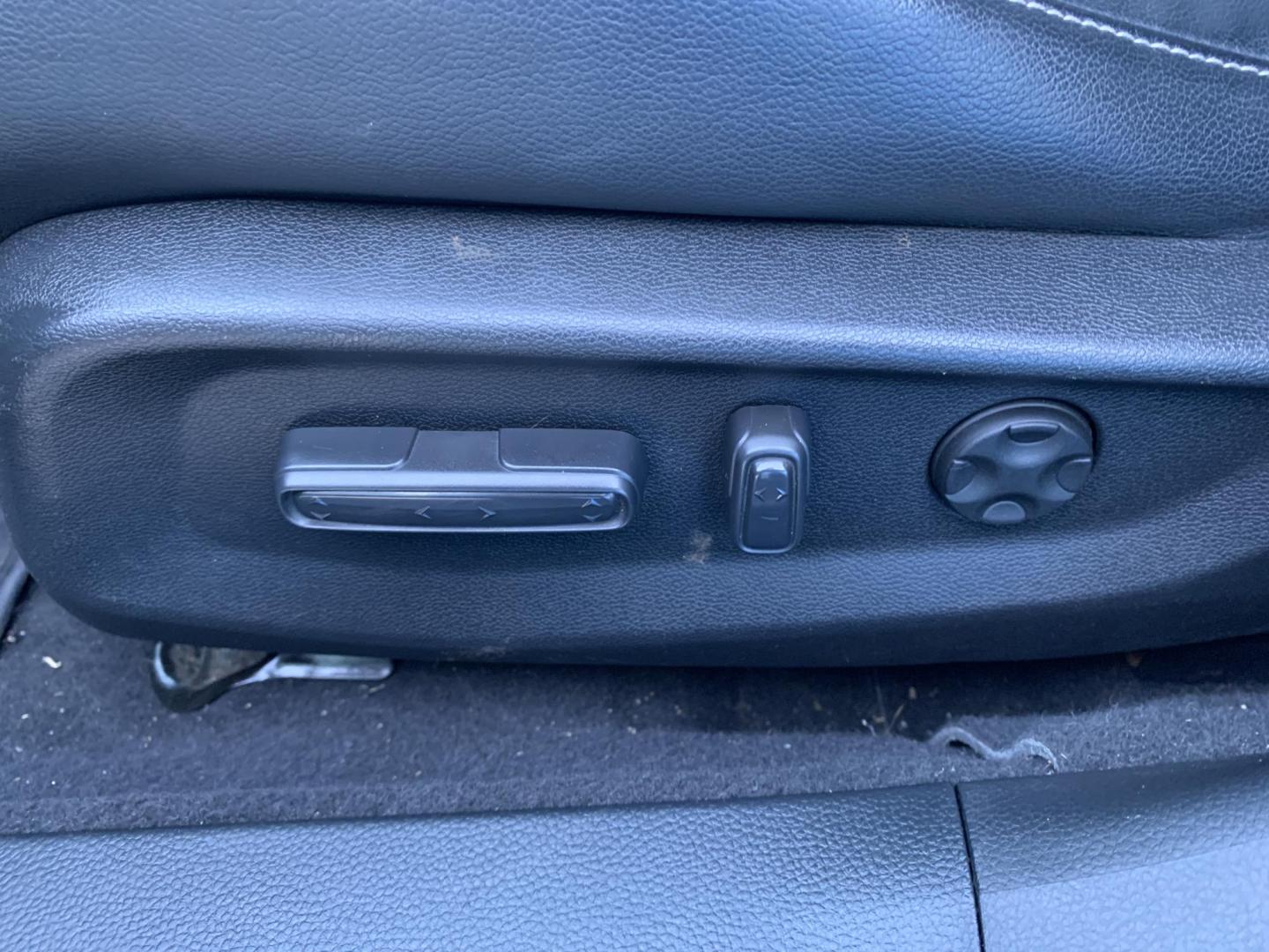 2018 BLACK /BLACK Honda Accord Sport CVT (1HGCV1F33JA) with an 1.5L L4 DOHC 16V engine, CVT transmission, located at 506 S. Kingshighway, Cape Girardeau, MO, 63703, (573) 235-5000, 37.294991, -89.553635 - 2018 Honda Accord Sport 106k Miles Front Wheel Drive 2.0L 4 Cyl. Automatic Remote Start Bluetooth Back Up Camera Cruise Power Windows/Locks/Mirrors We have financing available and we accept trades! Fill out a credit application on our website or come by today! If you - Photo#19