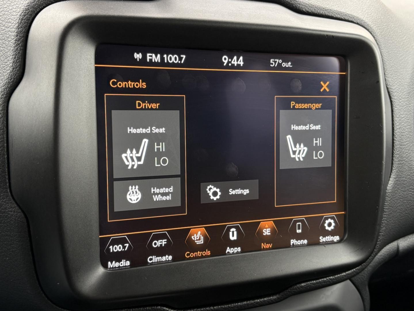 2022 WHITE /Black Jeep Renegade Trailhawk (ZACNJDC12NP) with an 1.3L 4 Cyl. engine, Automatic transmission, located at 2990 Old Orchard Rd., Jackson, MO, 63755, 37.354214, -89.612106 - 2022 Jeep Renegade Trailhawk 1-Owner 23xxx miles 4 Wheel Drive 1.3L 4 Cyl. Automatic Leather Navigation Power Driver Seat Heated Seats Heated Steering Wheel Backup Camera Bluetooth Remote Start Cruise Power Windows/Locks/Mirrors We have financing available and we accept trades! Fill - Photo#5