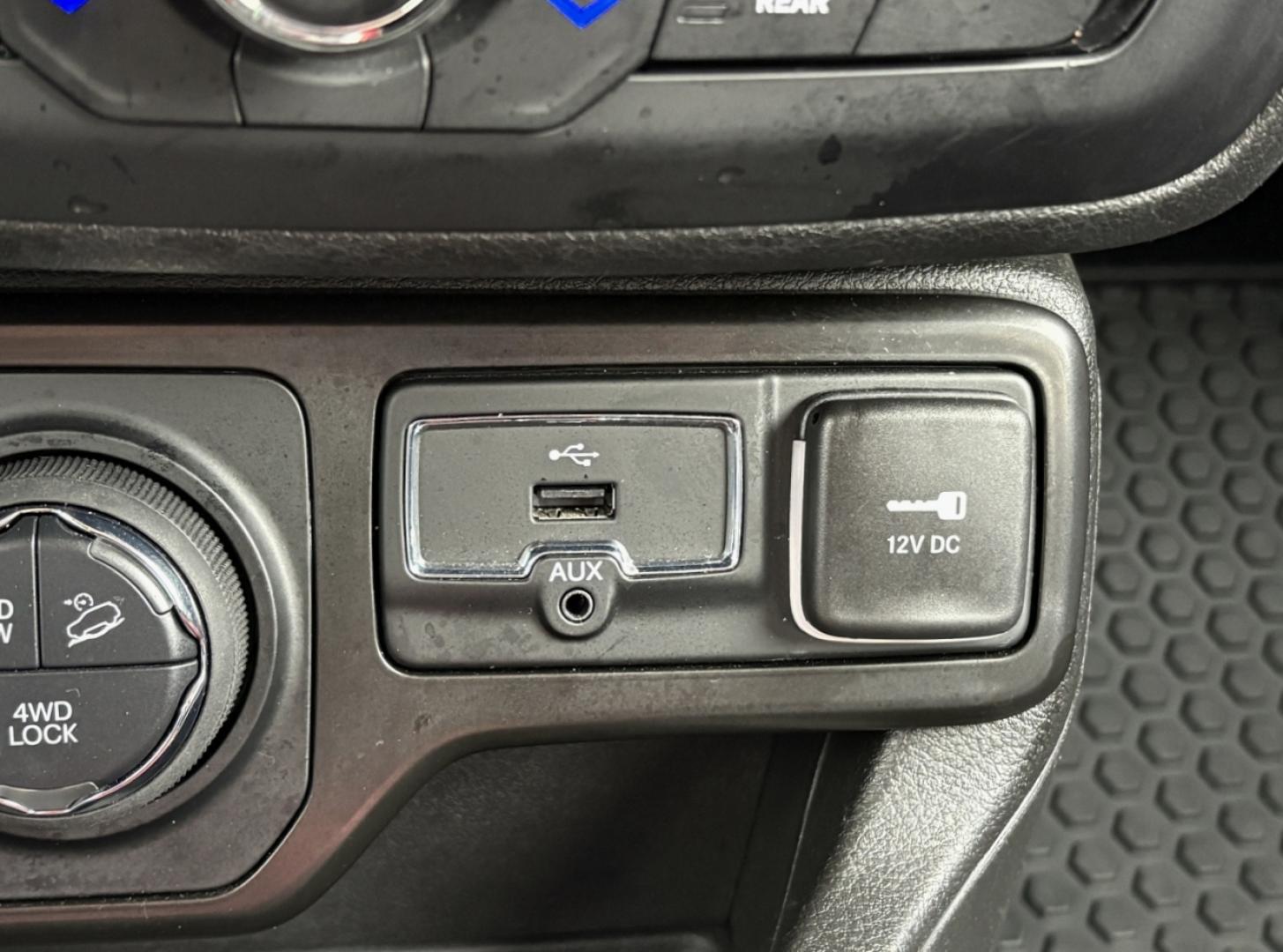 2022 WHITE /Black Jeep Renegade Trailhawk (ZACNJDC12NP) with an 1.3L 4 Cyl. engine, Automatic transmission, located at 2990 Old Orchard Rd., Jackson, MO, 63755, 37.354214, -89.612106 - 2022 Jeep Renegade Trailhawk 1-Owner 23xxx miles 4 Wheel Drive 1.3L 4 Cyl. Automatic Leather Navigation Power Driver Seat Heated Seats Heated Steering Wheel Backup Camera Bluetooth Remote Start Cruise Power Windows/Locks/Mirrors We have financing available and we accept trades! Fill - Photo#30