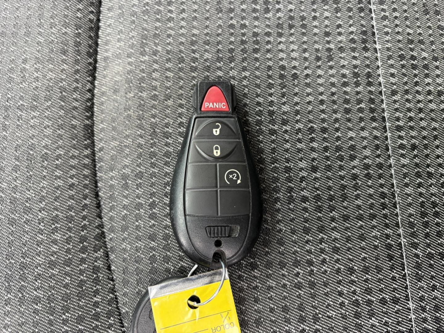 2014 GRAY /Gray RAM 1500 SLT Quad Cab 4WD (1C6RR7GG2ES) with an 3.6L V6 engine, Automatic transmission, located at 506 S. Kingshighway, Cape Girardeau, MO, 63703, (573) 235-5000, 37.294991, -89.553635 - 2014 Ram 1500 Big Horn 1-Owner 138xxx miles 4x4 3.6L V6 Automatic Power Driver Seat Bluetooth Remote Start Cruise Power Windows/Locks/Mirrors We have financing available and we accept trades! Fill out a credit application on our website or come by today! If you have any questions, give u - Photo#4