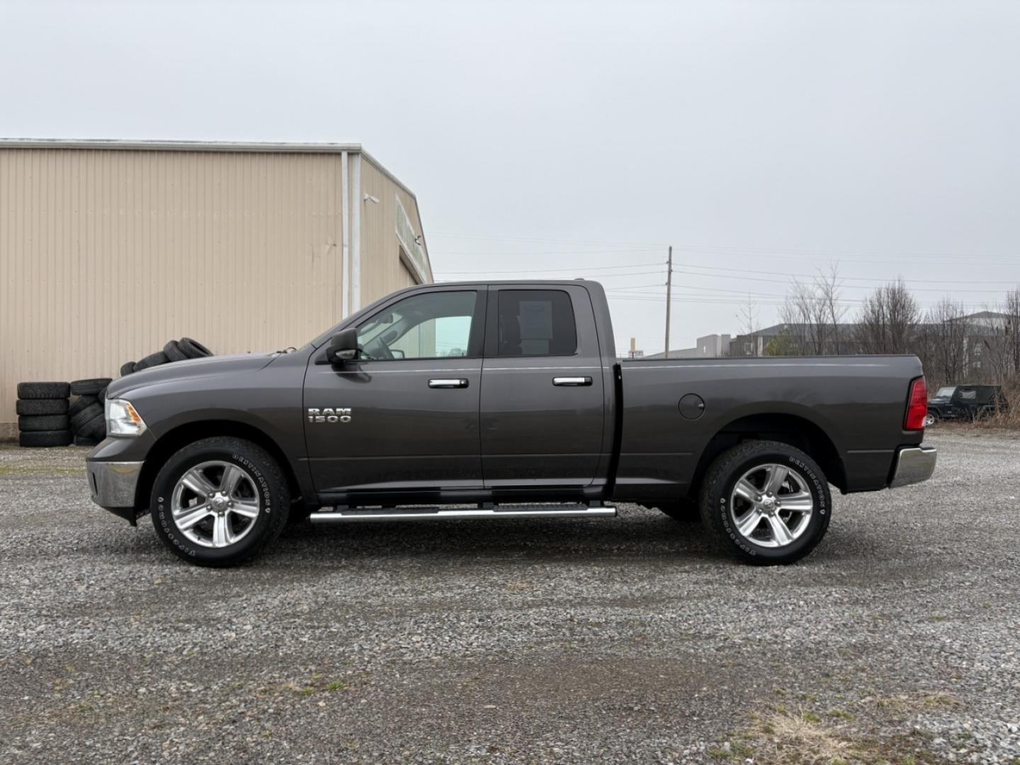 2014 GRAY /Gray RAM 1500 SLT Quad Cab 4WD (1C6RR7GG2ES) with an 3.6L V6 engine, Automatic transmission, located at 506 S. Kingshighway, Cape Girardeau, MO, 63703, (573) 235-5000, 37.294991, -89.553635 - 2014 Ram 1500 Big Horn 1-Owner 138xxx miles 4x4 3.6L V6 Automatic Power Driver Seat Bluetooth Remote Start Cruise Power Windows/Locks/Mirrors We have financing available and we accept trades! Fill out a credit application on our website or come by today! If you have any questions, give u - Photo#6