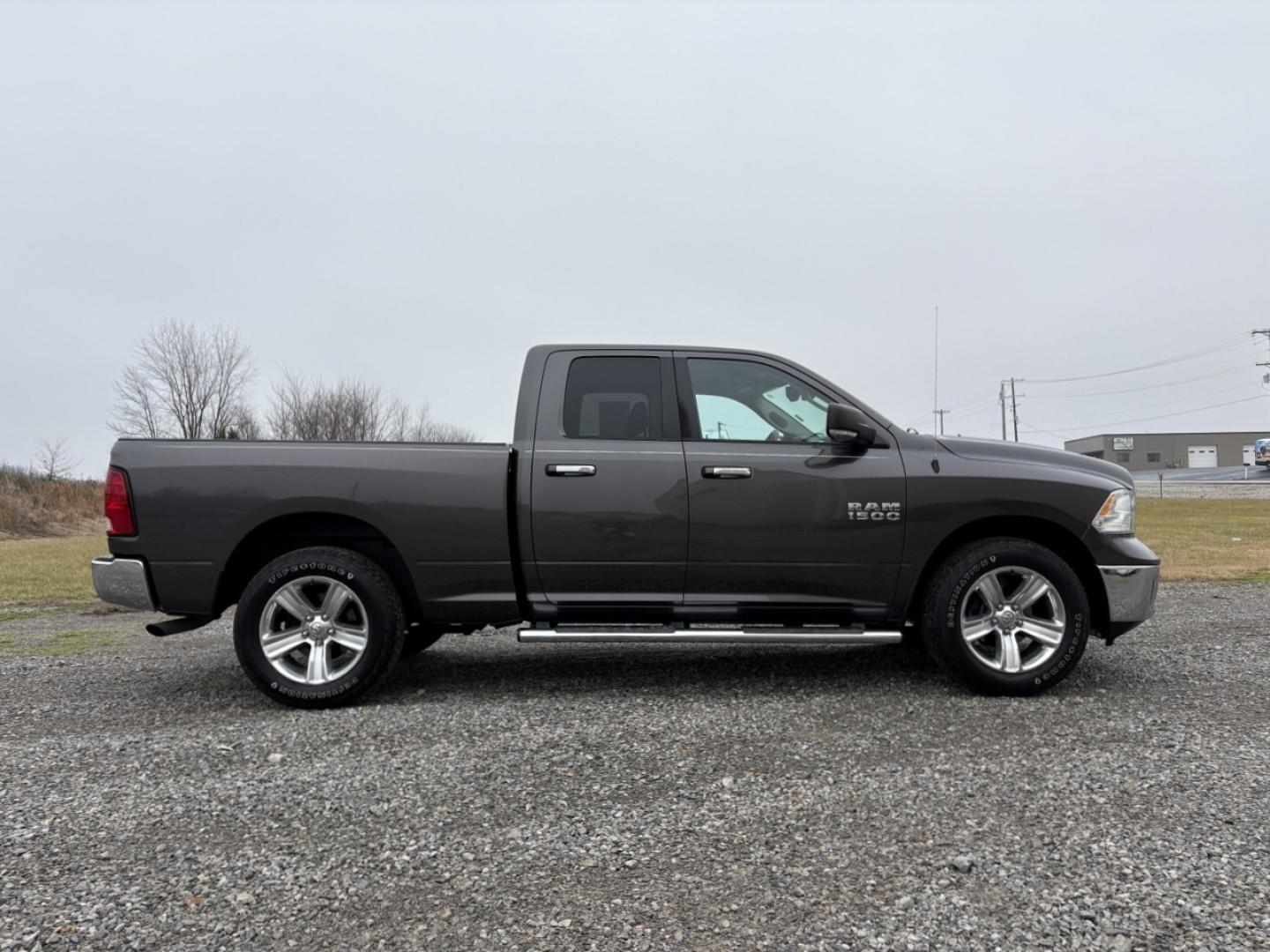 2014 GRAY /Gray RAM 1500 SLT Quad Cab 4WD (1C6RR7GG2ES) with an 3.6L V6 engine, Automatic transmission, located at 506 S. Kingshighway, Cape Girardeau, MO, 63703, (573) 235-5000, 37.294991, -89.553635 - 2014 Ram 1500 Big Horn 1-Owner 138xxx miles 4x4 3.6L V6 Automatic Power Driver Seat Bluetooth Remote Start Cruise Power Windows/Locks/Mirrors We have financing available and we accept trades! Fill out a credit application on our website or come by today! If you have any questions, give u - Photo#7