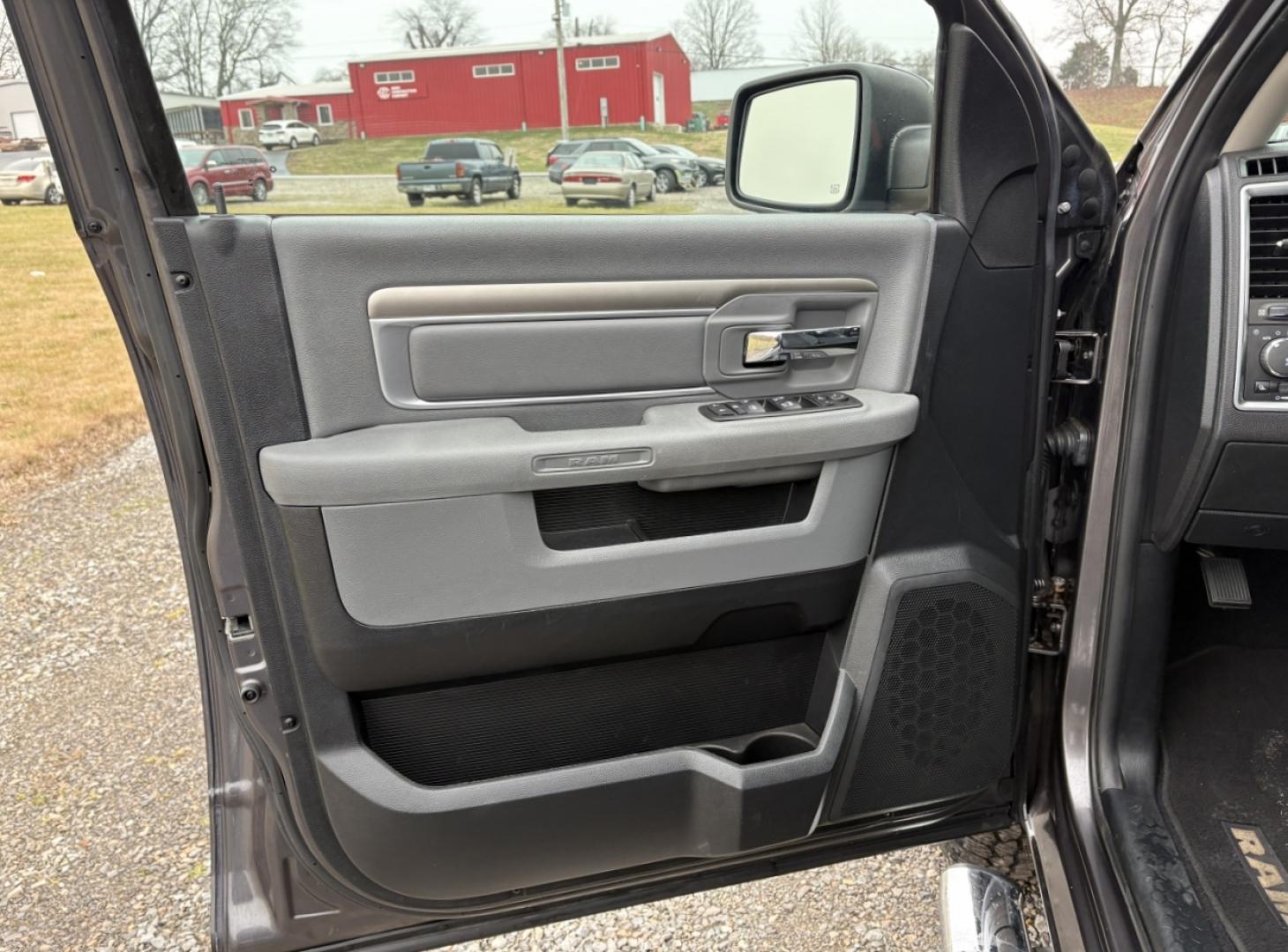 2014 GRAY /Gray RAM 1500 SLT Quad Cab 4WD (1C6RR7GG2ES) with an 3.6L V6 engine, Automatic transmission, located at 506 S. Kingshighway, Cape Girardeau, MO, 63703, (573) 235-5000, 37.294991, -89.553635 - 2014 Ram 1500 Big Horn 1-Owner 138xxx miles 4x4 3.6L V6 Automatic Power Driver Seat Bluetooth Remote Start Cruise Power Windows/Locks/Mirrors We have financing available and we accept trades! Fill out a credit application on our website or come by today! If you have any questions, give u - Photo#12