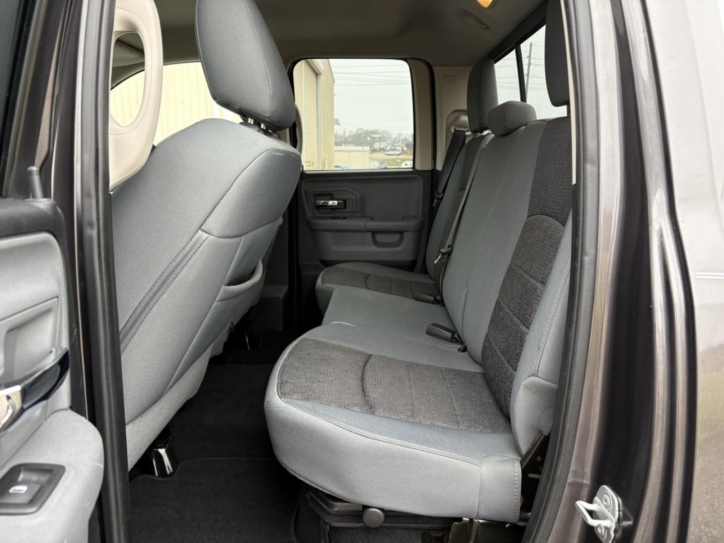 2014 GRAY /Gray RAM 1500 SLT Quad Cab 4WD (1C6RR7GG2ES) with an 3.6L V6 engine, Automatic transmission, located at 506 S. Kingshighway, Cape Girardeau, MO, 63703, (573) 235-5000, 37.294991, -89.553635 - 2014 Ram 1500 Big Horn 1-Owner 138xxx miles 4x4 3.6L V6 Automatic Power Driver Seat Bluetooth Remote Start Cruise Power Windows/Locks/Mirrors We have financing available and we accept trades! Fill out a credit application on our website or come by today! If you have any questions, give u - Photo#16