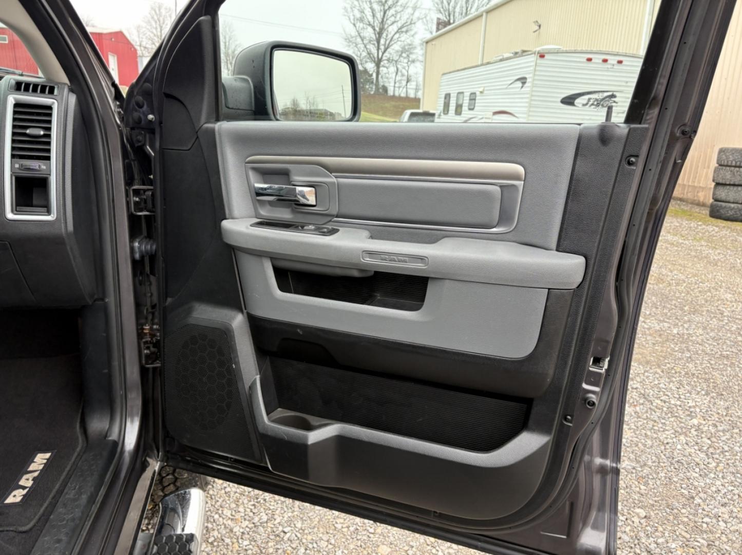2014 GRAY /Gray RAM 1500 SLT Quad Cab 4WD (1C6RR7GG2ES) with an 3.6L V6 engine, Automatic transmission, located at 506 S. Kingshighway, Cape Girardeau, MO, 63703, (573) 235-5000, 37.294991, -89.553635 - 2014 Ram 1500 Big Horn 1-Owner 138xxx miles 4x4 3.6L V6 Automatic Power Driver Seat Bluetooth Remote Start Cruise Power Windows/Locks/Mirrors We have financing available and we accept trades! Fill out a credit application on our website or come by today! If you have any questions, give u - Photo#14
