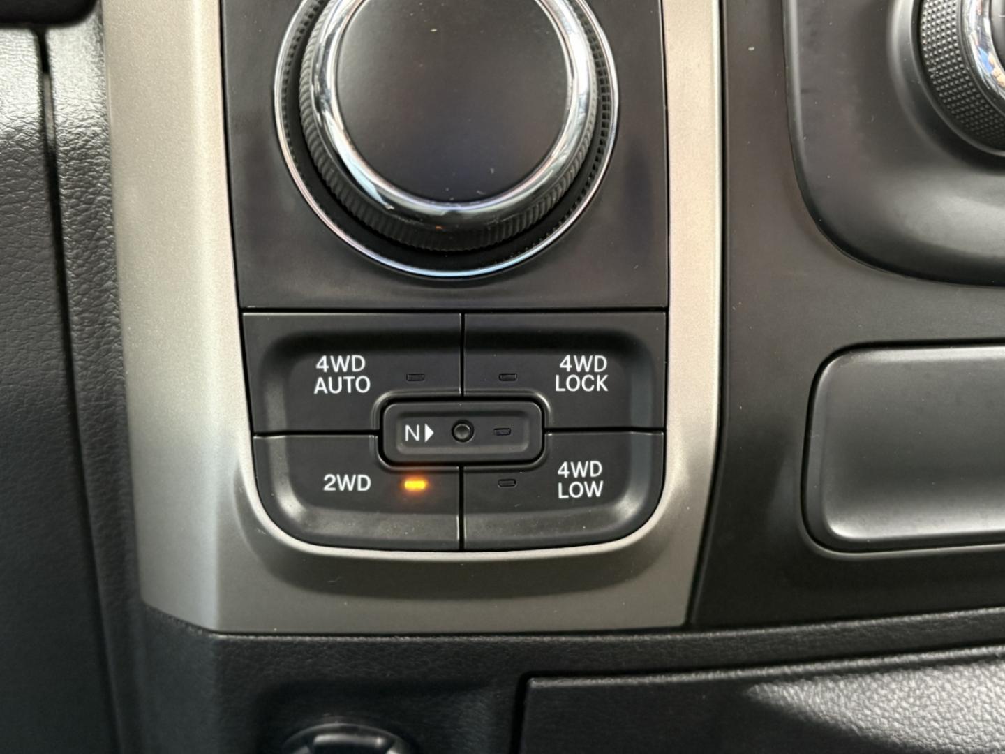 2014 GRAY /Gray RAM 1500 SLT Quad Cab 4WD (1C6RR7GG2ES) with an 3.6L V6 engine, Automatic transmission, located at 506 S. Kingshighway, Cape Girardeau, MO, 63703, (573) 235-5000, 37.294991, -89.553635 - 2014 Ram 1500 Big Horn 1-Owner 138xxx miles 4x4 3.6L V6 Automatic Power Driver Seat Bluetooth Remote Start Cruise Power Windows/Locks/Mirrors We have financing available and we accept trades! Fill out a credit application on our website or come by today! If you have any questions, give u - Photo#2