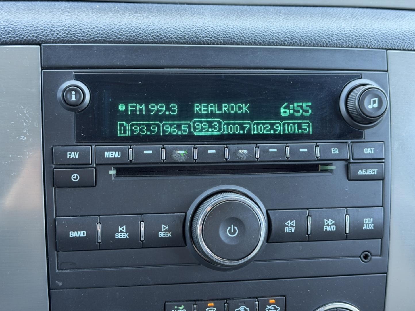 2010 WHITE /Black GMC Sierra 1500 SLT Ext. Cab 4WD (1GTSKWE31AZ) with an 5.3L V8 engine, Automatic transmission, located at 2990 Old Orchard Rd., Jackson, MO, 63755, 37.354214, -89.612106 - 2010 GMC Sierra 1500 SLT 163xxx miles 4x4 5.3L V8 Automatic Power/Heated Seats Remote Start Cruise Power Windows/Locks/Mirrors We have financing available and we accept trades! Fill out a credit application on our website or come by today! If you have any questions, give us a call at (573) - Photo#25