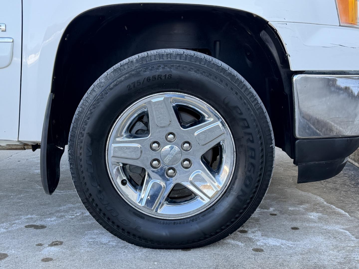 2010 WHITE /Black GMC Sierra 1500 SLT Ext. Cab 4WD (1GTSKWE31AZ) with an 5.3L V8 engine, Automatic transmission, located at 2990 Old Orchard Rd., Jackson, MO, 63755, 37.354214, -89.612106 - 2010 GMC Sierra 1500 SLT 163xxx miles 4x4 5.3L V8 Automatic Power/Heated Seats Remote Start Cruise Power Windows/Locks/Mirrors We have financing available and we accept trades! Fill out a credit application on our website or come by today! If you have any questions, give us a call at (573) - Photo#37