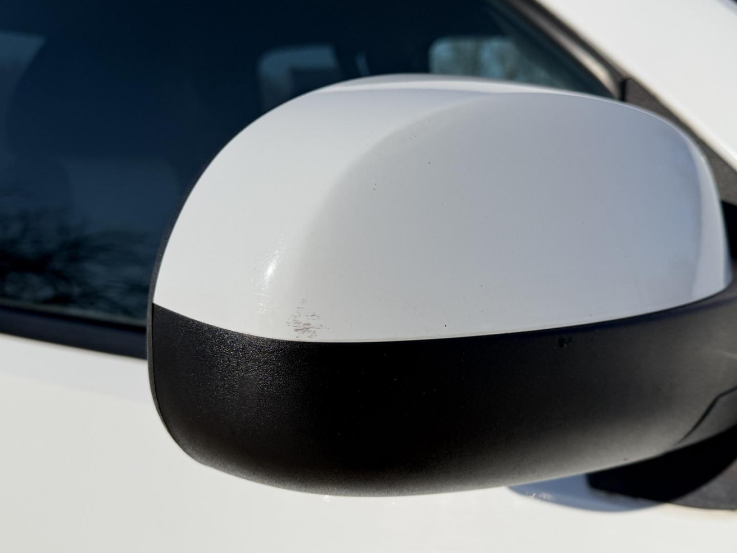 2010 WHITE /Black GMC Sierra 1500 SLT Ext. Cab 4WD (1GTSKWE31AZ) with an 5.3L V8 engine, Automatic transmission, located at 2990 Old Orchard Rd., Jackson, MO, 63755, 37.354214, -89.612106 - 2010 GMC Sierra 1500 SLT 163xxx miles 4x4 5.3L V8 Automatic Power/Heated Seats Remote Start Cruise Power Windows/Locks/Mirrors We have financing available and we accept trades! Fill out a credit application on our website or come by today! If you have any questions, give us a call at (573) - Photo#49