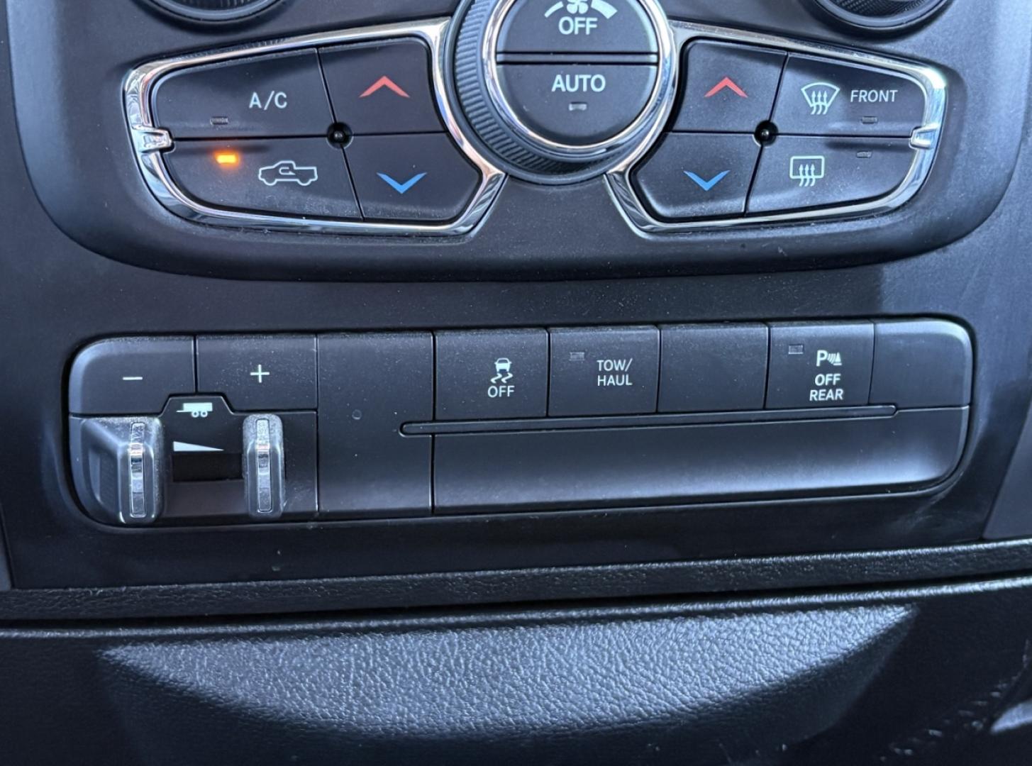 2022 WHITE /Gray RAM 1500 SLT Crew Cab SWB 4WD (3C6RR7LG1NG) with an 3.6L V6 engine, Automatic transmission, located at 2990 Old Orchard Rd., Jackson, MO, 63755, 37.354214, -89.612106 - 2022 Ram 1500 Classic SLT 1-Owner 31xxx miles 4x4 3.6L V6 Automatic Backup Camera Bluetooth Cruise Power Windows/Locks/Mirrors We have financing available and we accept trades! Fill out a credit application on our website or come by today! If you have any questions, give us a call at (573 - Photo#23