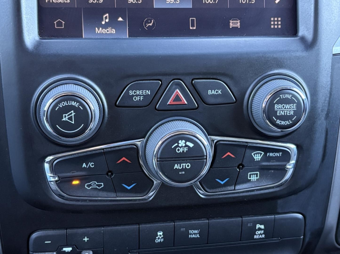 2022 WHITE /Gray RAM 1500 SLT Crew Cab SWB 4WD (3C6RR7LG1NG) with an 3.6L V6 engine, Automatic transmission, located at 2990 Old Orchard Rd., Jackson, MO, 63755, 37.354214, -89.612106 - 2022 Ram 1500 Classic SLT 1-Owner 31xxx miles 4x4 3.6L V6 Automatic Backup Camera Bluetooth Cruise Power Windows/Locks/Mirrors We have financing available and we accept trades! Fill out a credit application on our website or come by today! If you have any questions, give us a call at (573 - Photo#24