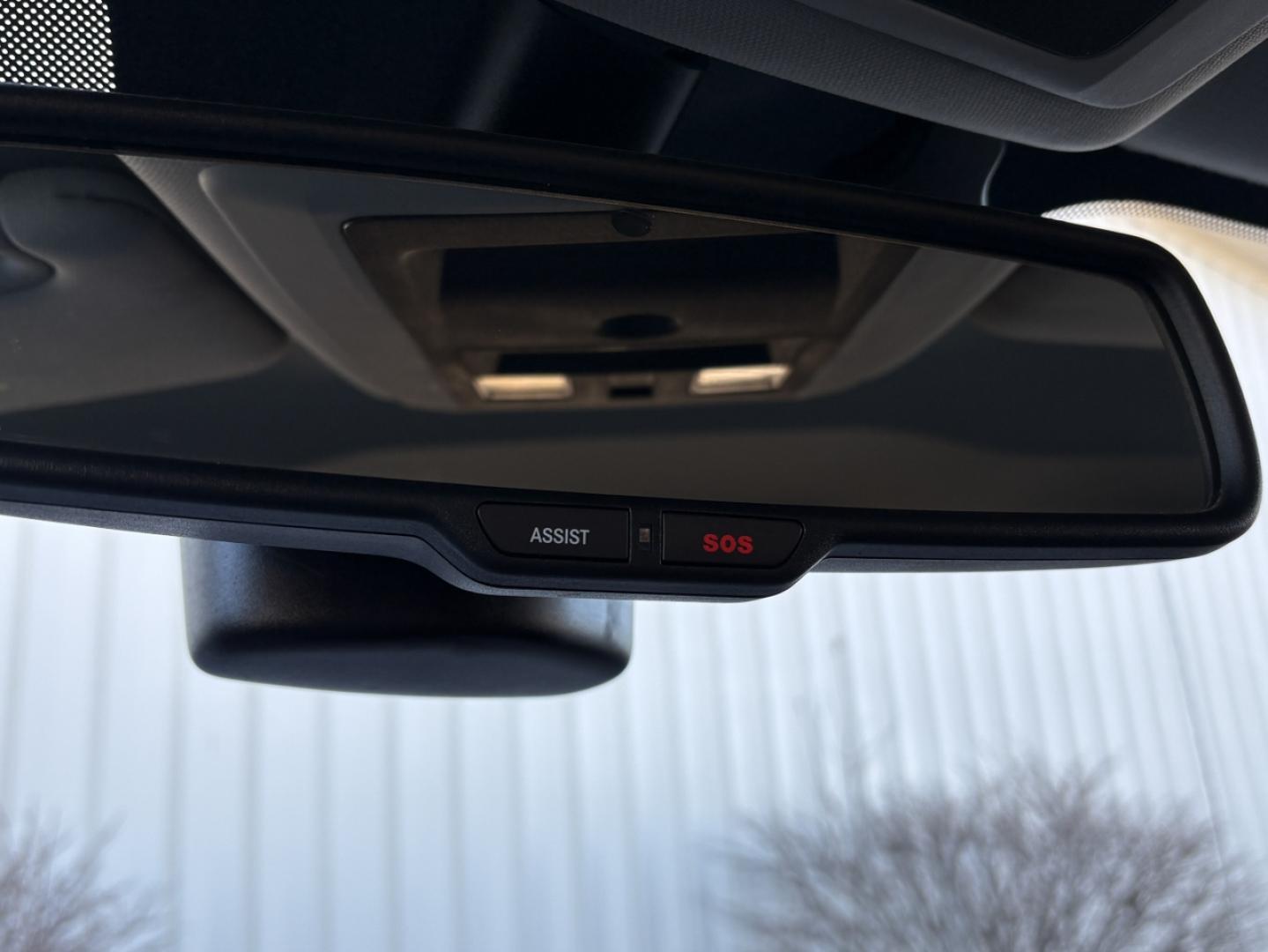 2022 WHITE /Gray RAM 1500 SLT Crew Cab SWB 4WD (3C6RR7LG1NG) with an 3.6L V6 engine, Automatic transmission, located at 2990 Old Orchard Rd., Jackson, MO, 63755, 37.354214, -89.612106 - 2022 Ram 1500 Classic SLT 1-Owner 31xxx miles 4x4 3.6L V6 Automatic Backup Camera Bluetooth Cruise Power Windows/Locks/Mirrors We have financing available and we accept trades! Fill out a credit application on our website or come by today! If you have any questions, give us a call at (573 - Photo#27