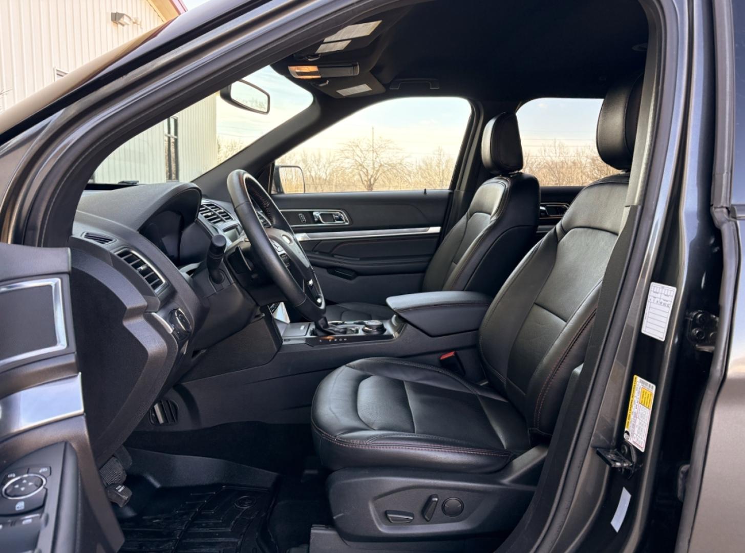 2019 GRAY /Black Ford Explorer Sport 4WD (1FM5K8GTXKG) with an 3.5L V6 engine, Automatic transmission, located at 2990 Old Orchard Rd., Jackson, MO, 63755, 37.354214, -89.612106 - 2019 Ford Explorer Sport 69xxx miles 4 Wheel Drive 3.5L V6 Automatic Leather 3rd Row Navigation Power/Heated Seats Heated Steering Wheel Backup Camera Bluetooth Remote Start Cruise Power Windows/Locks/Mirrors We have financing available and we accept trades! Fill out a credit applicat - Photo#15