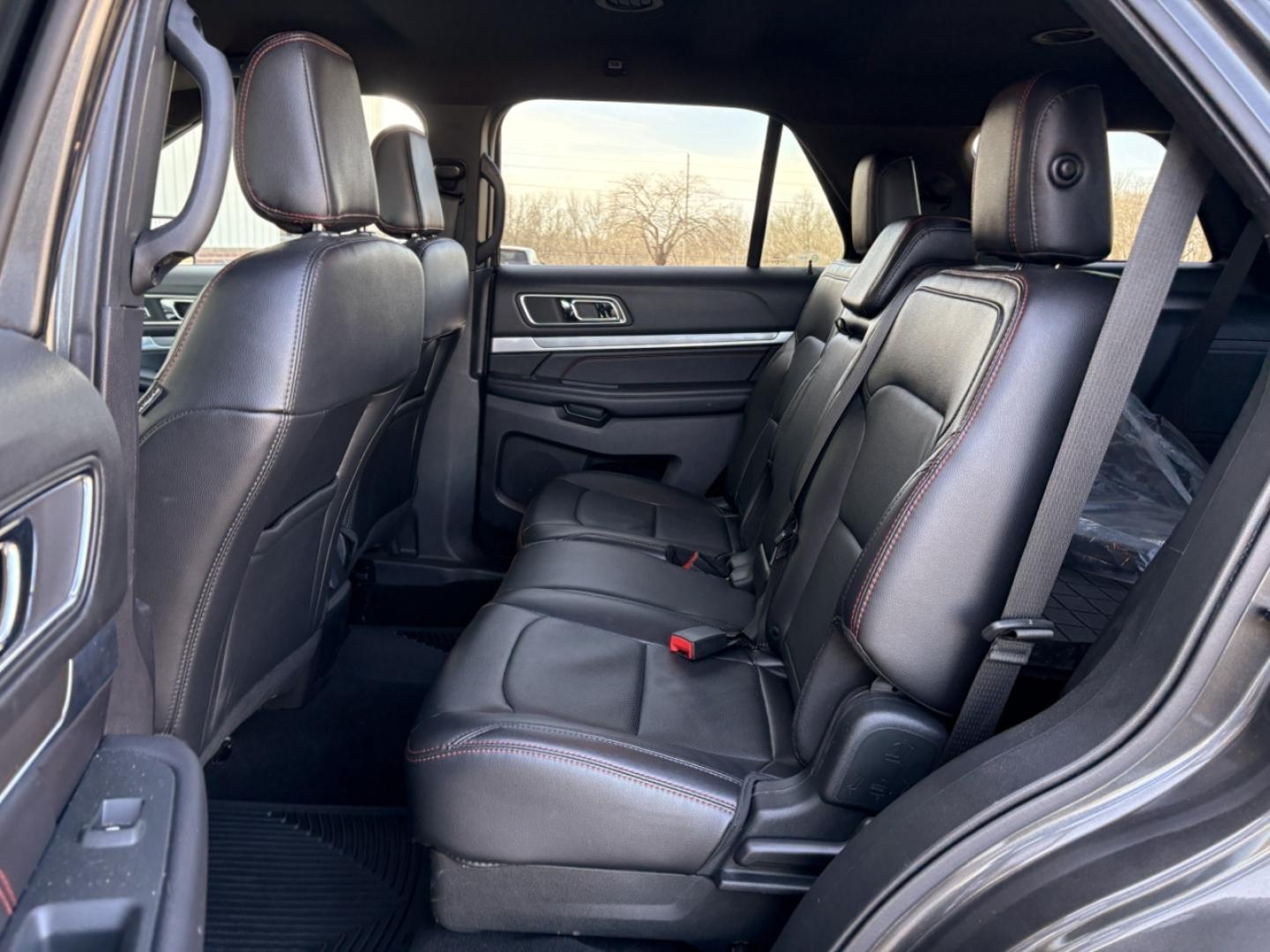 2019 GRAY /Black Ford Explorer Sport 4WD (1FM5K8GTXKG) with an 3.5L V6 engine, Automatic transmission, located at 2990 Old Orchard Rd., Jackson, MO, 63755, 37.354214, -89.612106 - 2019 Ford Explorer Sport 69xxx miles 4 Wheel Drive 3.5L V6 Automatic Leather 3rd Row Navigation Power/Heated Seats Heated Steering Wheel Backup Camera Bluetooth Remote Start Cruise Power Windows/Locks/Mirrors We have financing available and we accept trades! Fill out a credit applicat - Photo#18