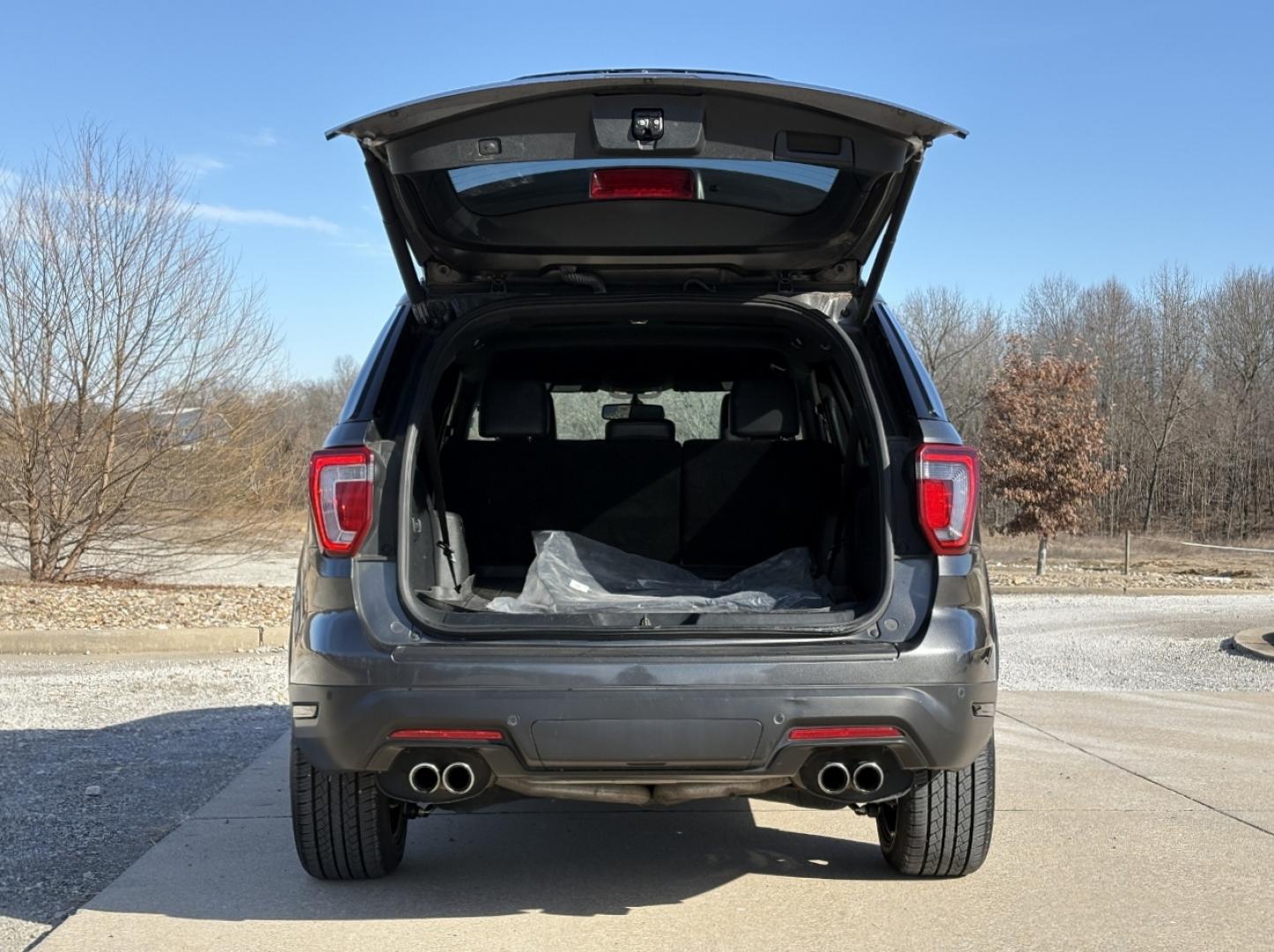 2019 GRAY /Black Ford Explorer Sport 4WD (1FM5K8GTXKG) with an 3.5L V6 engine, Automatic transmission, located at 2990 Old Orchard Rd., Jackson, MO, 63755, 37.354214, -89.612106 - 2019 Ford Explorer Sport 69xxx miles 4 Wheel Drive 3.5L V6 Automatic Leather 3rd Row Navigation Power/Heated Seats Heated Steering Wheel Backup Camera Bluetooth Remote Start Cruise Power Windows/Locks/Mirrors We have financing available and we accept trades! Fill out a credit applicat - Photo#21