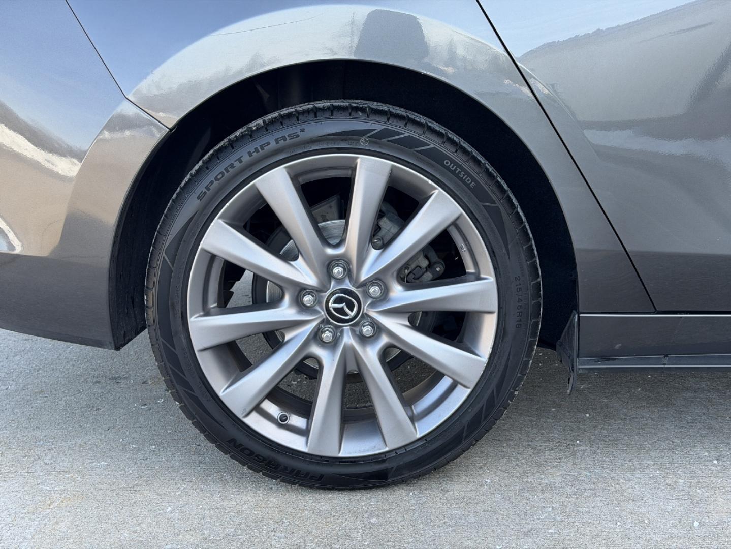 2019 GRAY /Tan Mazda MAZDA3 Preferred (JM1BPBDM6K1) with an 2.5L 4 Cyl. engine, Automatic transmission, located at 2990 Old Orchard Rd., Jackson, MO, 63755, 37.354214, -89.612106 - 2019 Mazda 3 Preferred 68xxx miles All Wheel Drive 2.5L 4 Cyl. Automatic Backup Camera Power Driver Seat Heated Seats Bluetooth Cruise Power Windows/Locks/Mirrors We have financing available and we accept trades! Fill out a credit application on our website or come by today! If you have - Photo#36