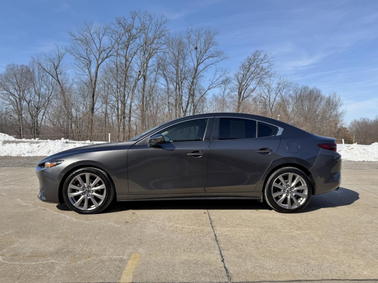 2019 GRAY /Tan Mazda MAZDA3 Preferred (JM1BPBDM6K1) with an 2.5L 4 Cyl. engine, Automatic transmission, located at 2990 Old Orchard Rd., Jackson, MO, 63755, 37.354214, -89.612106 - 2019 Mazda 3 Preferred 68xxx miles All Wheel Drive 2.5L 4 Cyl. Automatic Backup Camera Power Driver Seat Heated Seats Bluetooth Cruise Power Windows/Locks/Mirrors We have financing available and we accept trades! Fill out a credit application on our website or come by today! If you have - Photo#6