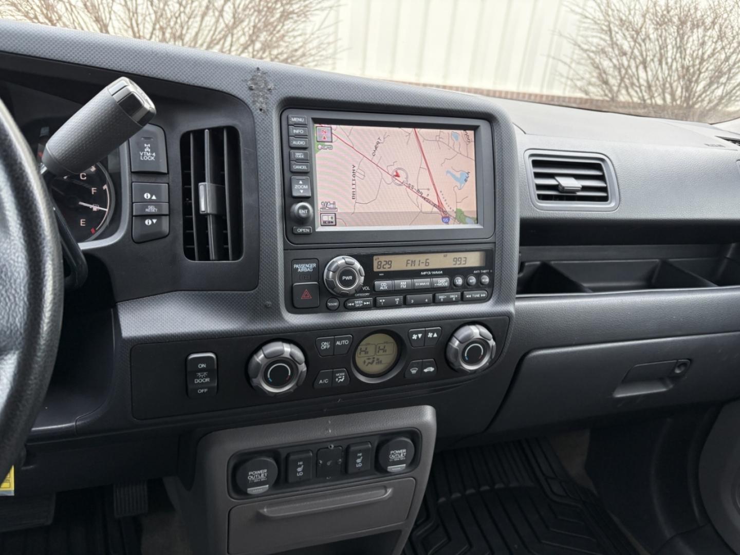 2013 WHITE /Gray Honda Ridgeline RTL (5FPYK1F50DB) with an 3.5L V6 engine, Automatic transmission, located at 2990 Old Orchard Rd., Jackson, MO, 63755, 37.354214, -89.612106 - 2013 Honda Ridgeline RTL 80xxx miles 4x4 3.5L V6 Automatic Leather Navigation Power/Heated Seats Backup Camera Sunroof Cruise Power Windows/Locks/Mirrors We have financing available and we accept trades! Fill out a credit application on our website or come by today! If you have any ques - Photo#26