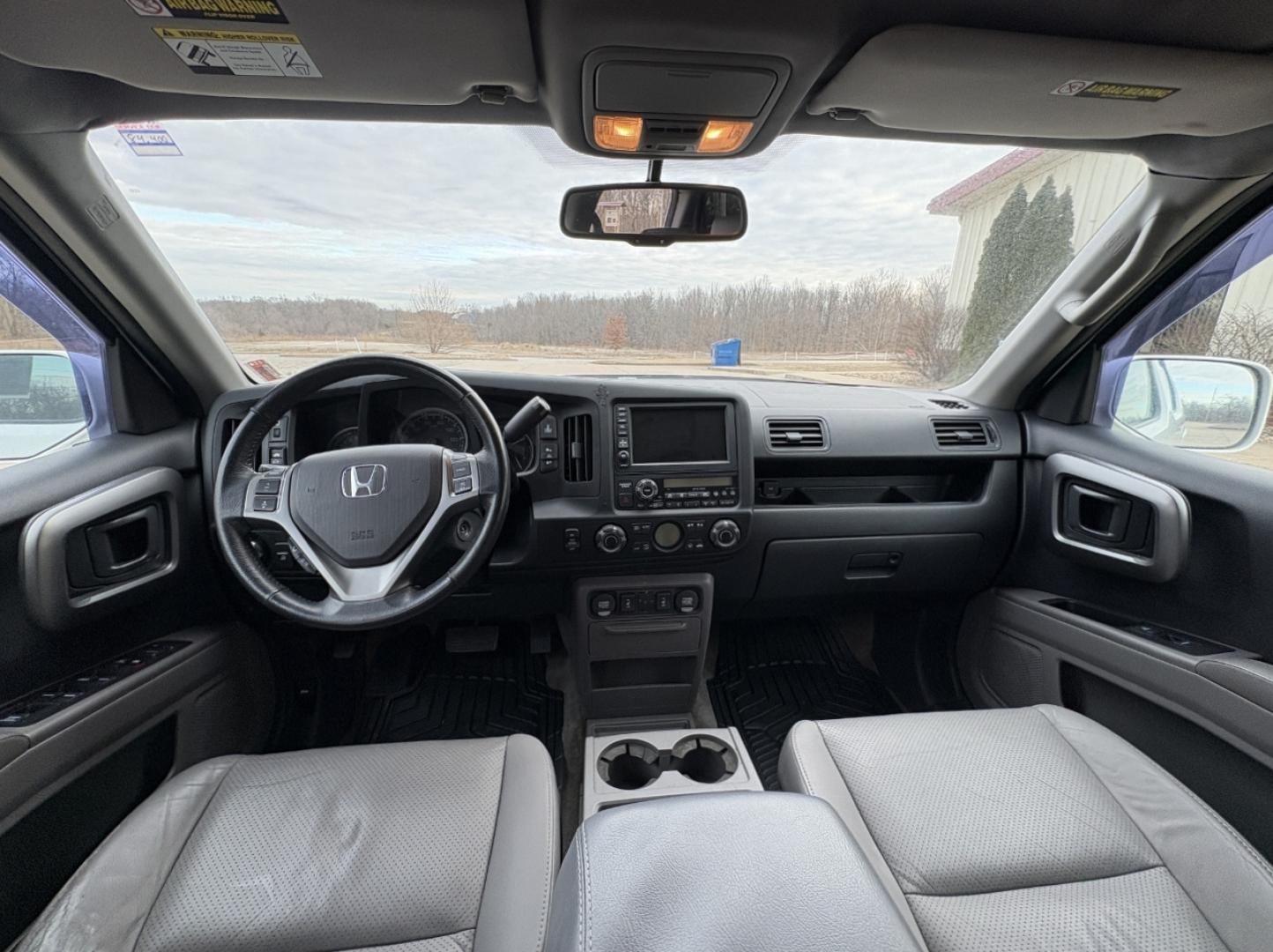 2013 WHITE /Gray Honda Ridgeline RTL (5FPYK1F50DB) with an 3.5L V6 engine, Automatic transmission, located at 2990 Old Orchard Rd., Jackson, MO, 63755, 37.354214, -89.612106 - 2013 Honda Ridgeline RTL 80xxx miles 4x4 3.5L V6 Automatic Leather Navigation Power/Heated Seats Backup Camera Sunroof Cruise Power Windows/Locks/Mirrors We have financing available and we accept trades! Fill out a credit application on our website or come by today! If you have any ques - Photo#23