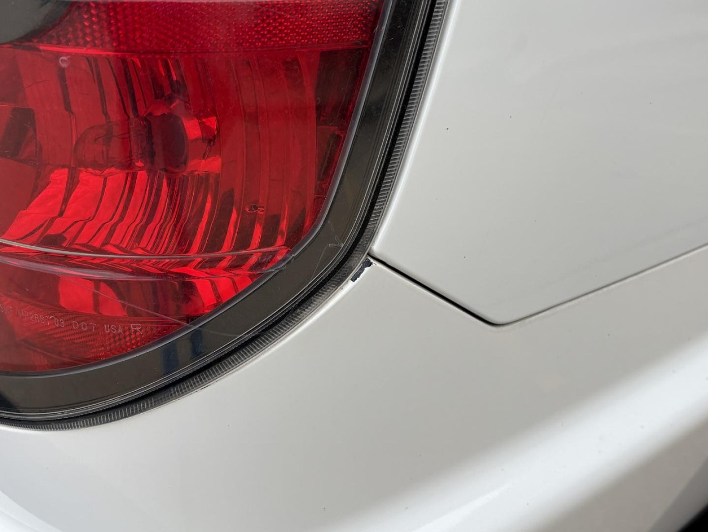 2013 WHITE /Gray Honda Ridgeline RTL (5FPYK1F50DB) with an 3.5L V6 engine, Automatic transmission, located at 2990 Old Orchard Rd., Jackson, MO, 63755, 37.354214, -89.612106 - 2013 Honda Ridgeline RTL 80xxx miles 4x4 3.5L V6 Automatic Leather Navigation Power/Heated Seats Backup Camera Sunroof Cruise Power Windows/Locks/Mirrors We have financing available and we accept trades! Fill out a credit application on our website or come by today! If you have any ques - Photo#46