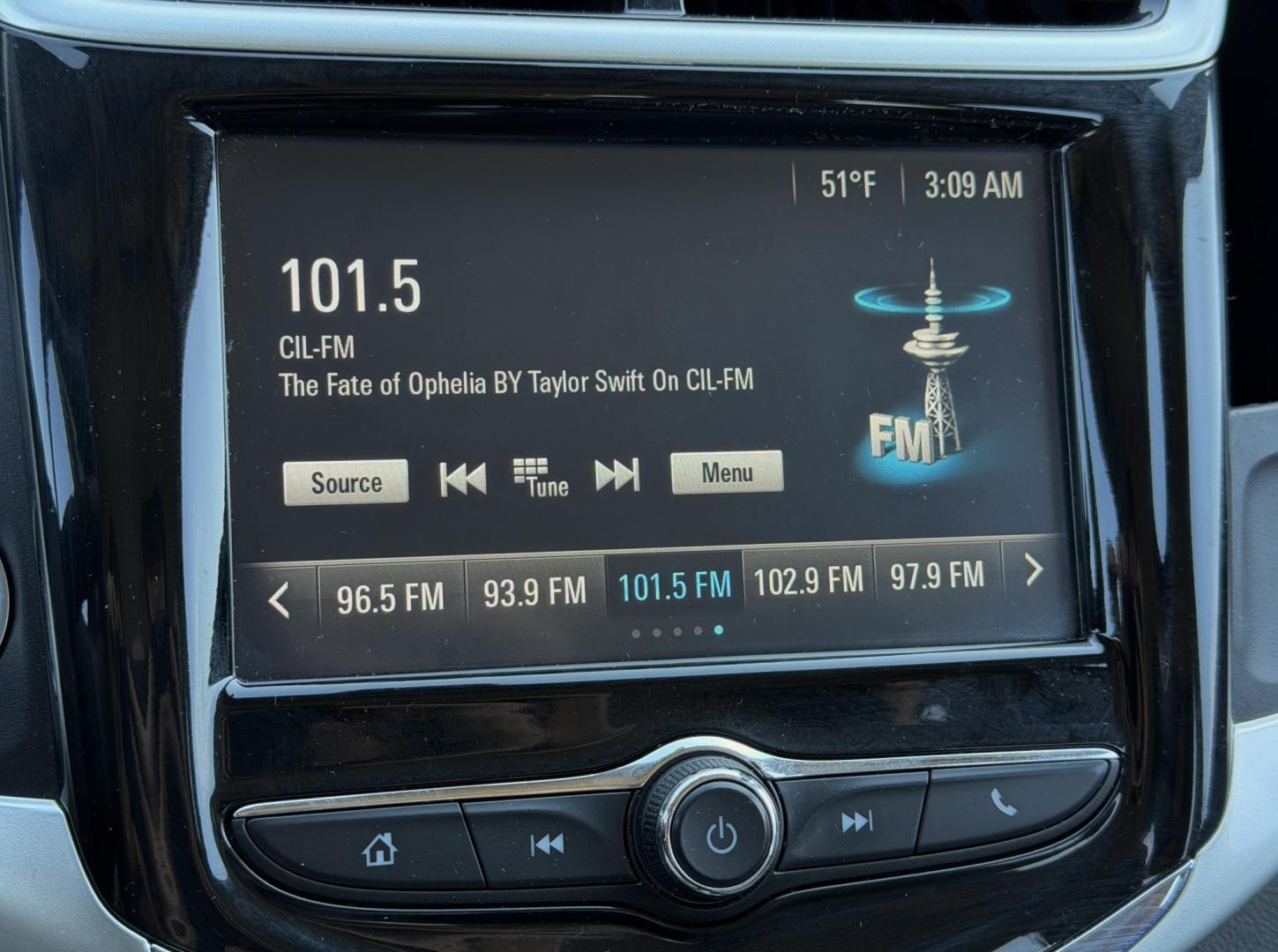 2017 SILVER /Gray Chevrolet Sonic Premier (1G1JF5SB5H4) with an 1.4L 4 Cyl. TURBO engine, Automatic transmission, located at 2990 Old Orchard Rd., Jackson, MO, 63755, 37.354214, -89.612106 - 2017 Chevrolet Sonic Premier 138xxx miles Front Wheel Drive 1.4L 4 Cyl. Automatic Leather Backup Camera Power Driver Seat Heated Seats Heated Steering Wheel Bluetooth Remote Start Cruise Power Windows/Locks/Mirrors We have financing available and we accept trades! Fill out a credit app - Photo#24