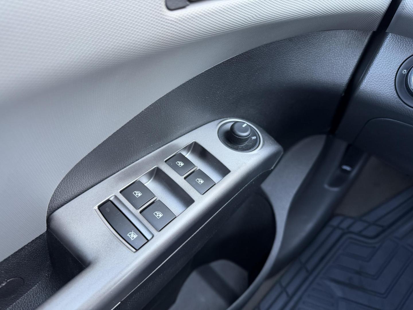 2017 SILVER /Gray Chevrolet Sonic Premier (1G1JF5SB5H4) with an 1.4L 4 Cyl. TURBO engine, Automatic transmission, located at 2990 Old Orchard Rd., Jackson, MO, 63755, 37.354214, -89.612106 - 2017 Chevrolet Sonic Premier 138xxx miles Front Wheel Drive 1.4L 4 Cyl. Automatic Leather Backup Camera Power Driver Seat Heated Seats Heated Steering Wheel Bluetooth Remote Start Cruise Power Windows/Locks/Mirrors We have financing available and we accept trades! Fill out a credit app - Photo#28