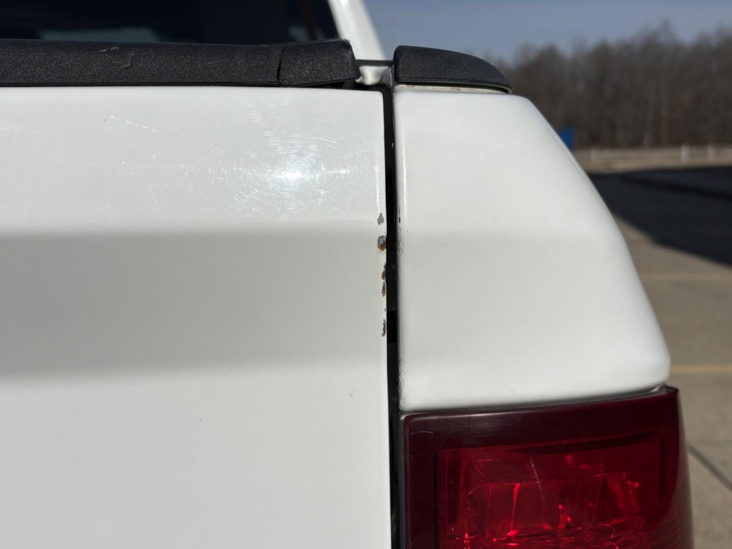 2019 WHITE /Gray RAM 1500 Tradesman Quad Cab 4WD (1C6RR7FG5KS) with an 3.6L V6 engine, Automatic transmission, located at 2990 Old Orchard Rd., Jackson, MO, 63755, 37.354214, -89.612106 - 2019 Ram 1500 Classic Tradesman 1-Owner 104xxx miles 4x4 3.6L V8 Automatic Vinyl Seats Backup Camera Bluetooth Cruise Power Windows/Locks/Mirrors We have financing available and we accept trades! Fill out a credit application on our website or come by today! If you have any questions, gi - Photo#36