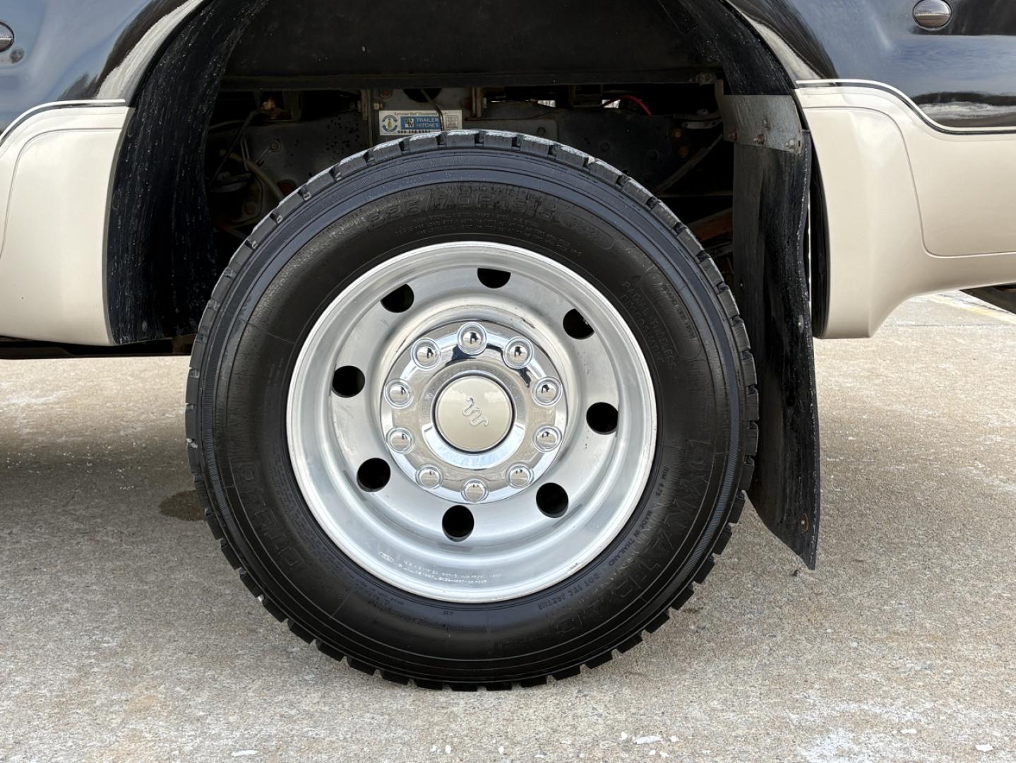 2008 BLACK /Brown Ford F-450 SD King Ranch Crew Cab 4WD (1FTXW43R58E) with an 6.4L V8 TURBO DIESEL engine, Automatic transmission, located at 2990 Old Orchard Rd., Jackson, MO, 63755, 37.354214, -89.612106 - 2008 Ford F-450 Super Duty King Ranch Only 50xxx miles 4x4 6.4L V8 Turbo Diesel Automatic Leather Navigation Rear Entertainment Power/Heated Seats Cruise Power Windows/Locks/Mirrors We have financing available and we accept trades! Fill out a credit application on our website or come by t - Photo#38