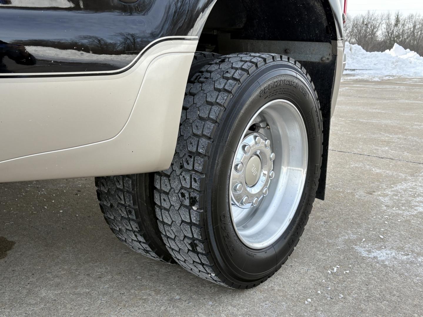 2008 BLACK /Brown Ford F-450 SD King Ranch Crew Cab 4WD (1FTXW43R58E) with an 6.4L V8 TURBO DIESEL engine, Automatic transmission, located at 2990 Old Orchard Rd., Jackson, MO, 63755, 37.354214, -89.612106 - 2008 Ford F-450 Super Duty King Ranch Only 50xxx miles 4x4 6.4L V8 Turbo Diesel Automatic Leather Navigation Rear Entertainment Power/Heated Seats Cruise Power Windows/Locks/Mirrors We have financing available and we accept trades! Fill out a credit application on our website or come by t - Photo#41