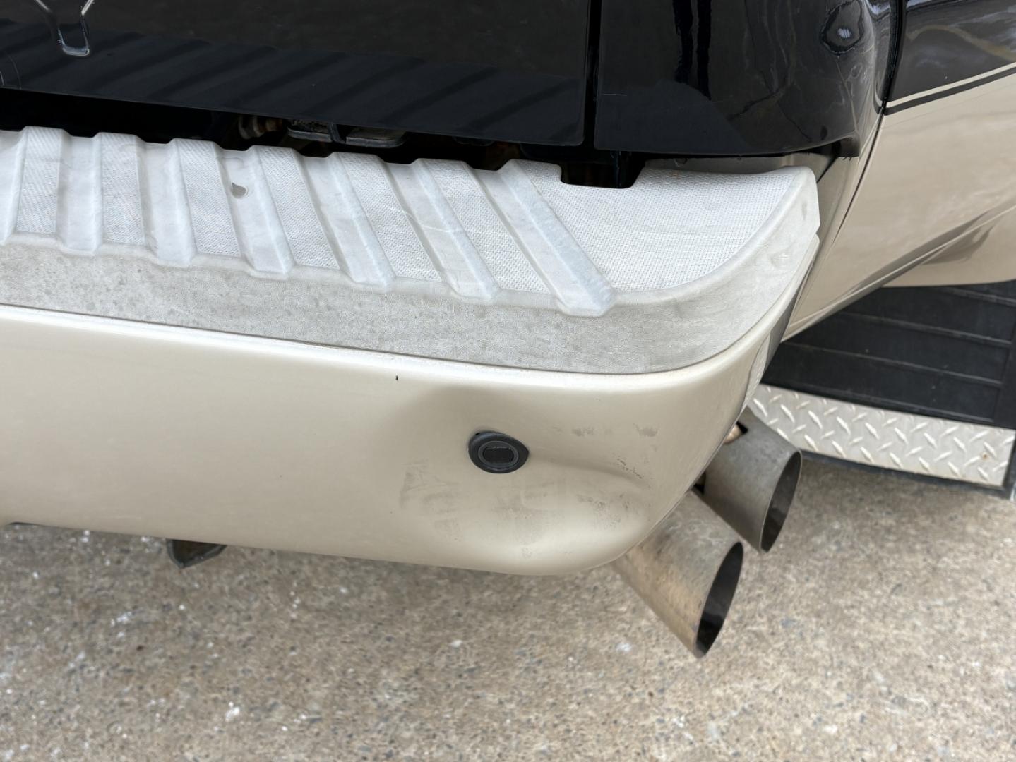 2008 BLACK /Brown Ford F-450 SD King Ranch Crew Cab 4WD (1FTXW43R58E) with an 6.4L V8 TURBO DIESEL engine, Automatic transmission, located at 2990 Old Orchard Rd., Jackson, MO, 63755, 37.354214, -89.612106 - 2008 Ford F-450 Super Duty King Ranch Only 50xxx miles 4x4 6.4L V8 Turbo Diesel Automatic Leather Navigation Rear Entertainment Power/Heated Seats Cruise Power Windows/Locks/Mirrors We have financing available and we accept trades! Fill out a credit application on our website or come by t - Photo#46