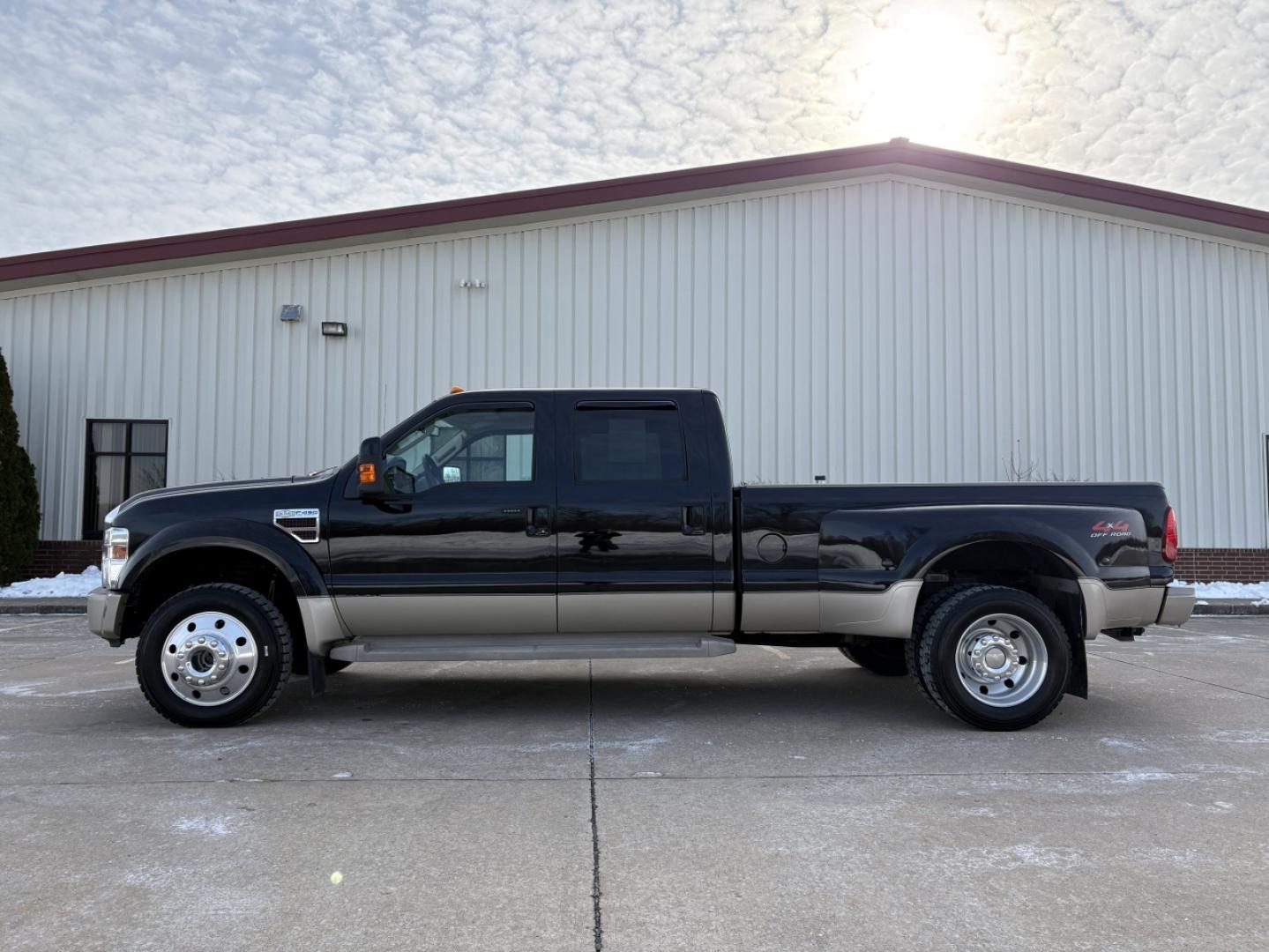 2008 BLACK /Brown Ford F-450 SD King Ranch Crew Cab 4WD (1FTXW43R58E) with an 6.4L V8 TURBO DIESEL engine, Automatic transmission, located at 2990 Old Orchard Rd., Jackson, MO, 63755, 37.354214, -89.612106 - 2008 Ford F-450 Super Duty King Ranch Only 50xxx miles 4x4 6.4L V8 Turbo Diesel Automatic Leather Navigation Rear Entertainment Power/Heated Seats Cruise Power Windows/Locks/Mirrors We have financing available and we accept trades! Fill out a credit application on our website or come by t - Photo#8