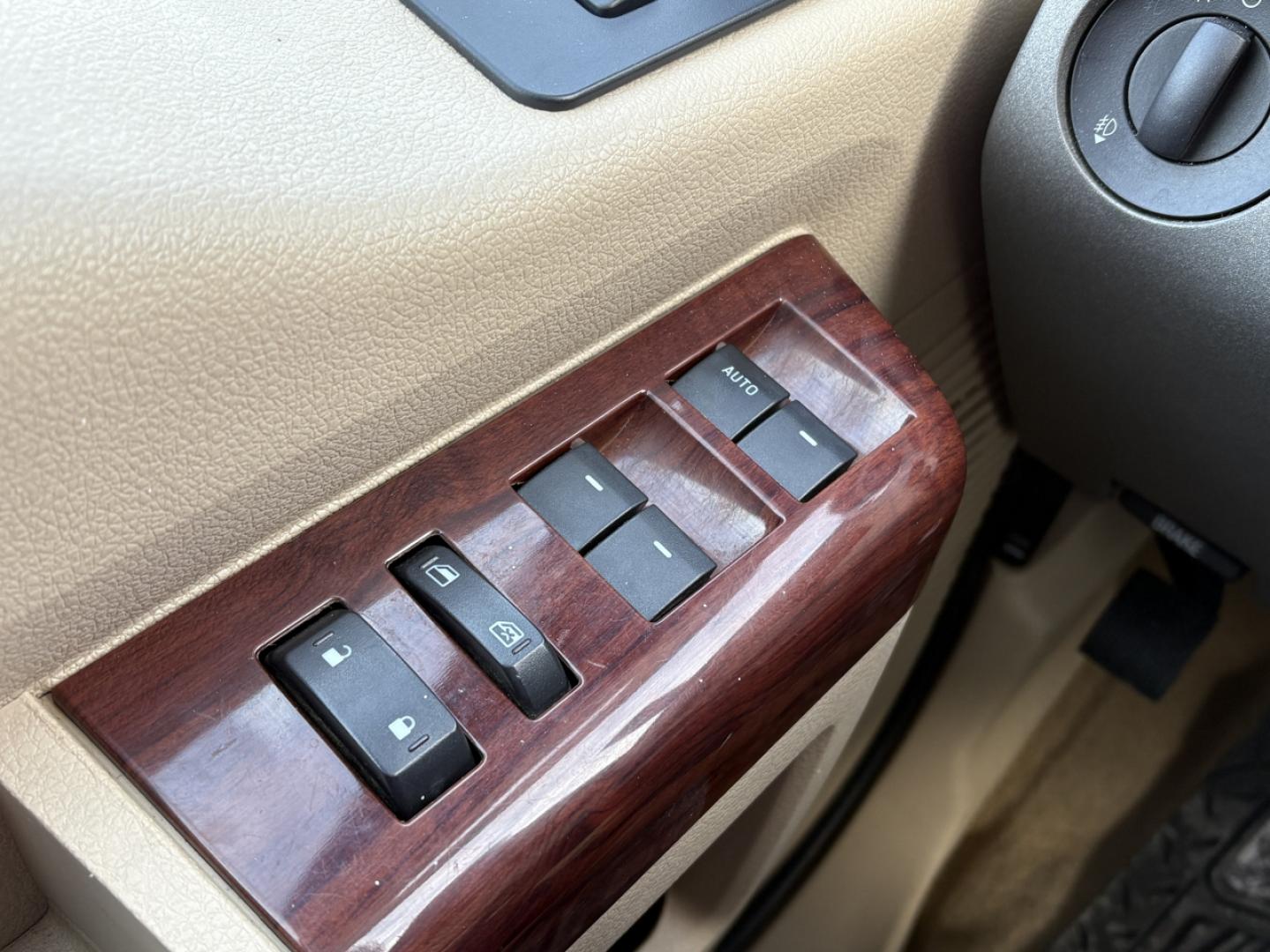 2008 BLACK /Brown Ford F-450 SD King Ranch Crew Cab 4WD (1FTXW43R58E) with an 6.4L V8 TURBO DIESEL engine, Automatic transmission, located at 2990 Old Orchard Rd., Jackson, MO, 63755, 37.354214, -89.612106 - 2008 Ford F-450 Super Duty King Ranch Only 50xxx miles 4x4 6.4L V8 Turbo Diesel Automatic Leather Navigation Rear Entertainment Power/Heated Seats Cruise Power Windows/Locks/Mirrors We have financing available and we accept trades! Fill out a credit application on our website or come by t - Photo#30