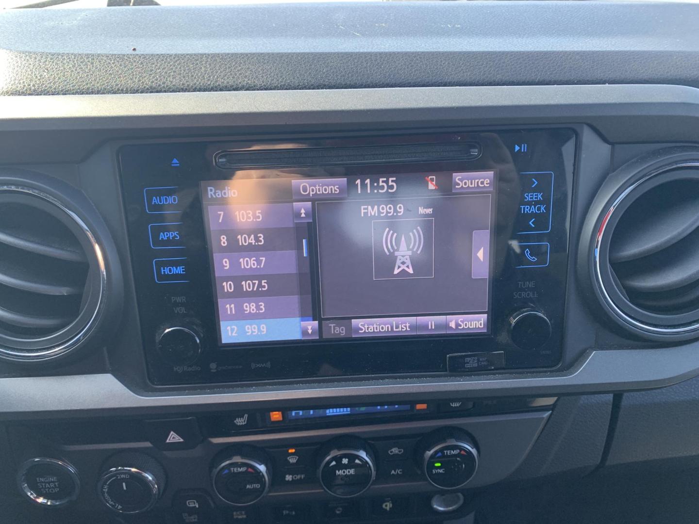 2016 SILVER /GRAY Toyota Tacoma SR5 Double Cab Long Bed V6 5AT 4WD (3TMCZ5ANXGM) with an 3.6L V6 DOHC 24V engine, Automatic transmission, located at 506 S. Kingshighway, Cape Girardeau, MO, 63703, (573) 235-5000, 37.294991, -89.553635 - 2016 Toyota Tacoma SR5 Double Cab 203,xxx miles Alarm System Bluetooth Cloth Seats Cruise Control Navigation System Power Windows Remote Keyless Entry Steering Wheel Controls Tilt Steering Wheel We have financing available and we accept trades! Fill out a credit application on our website - Photo#23