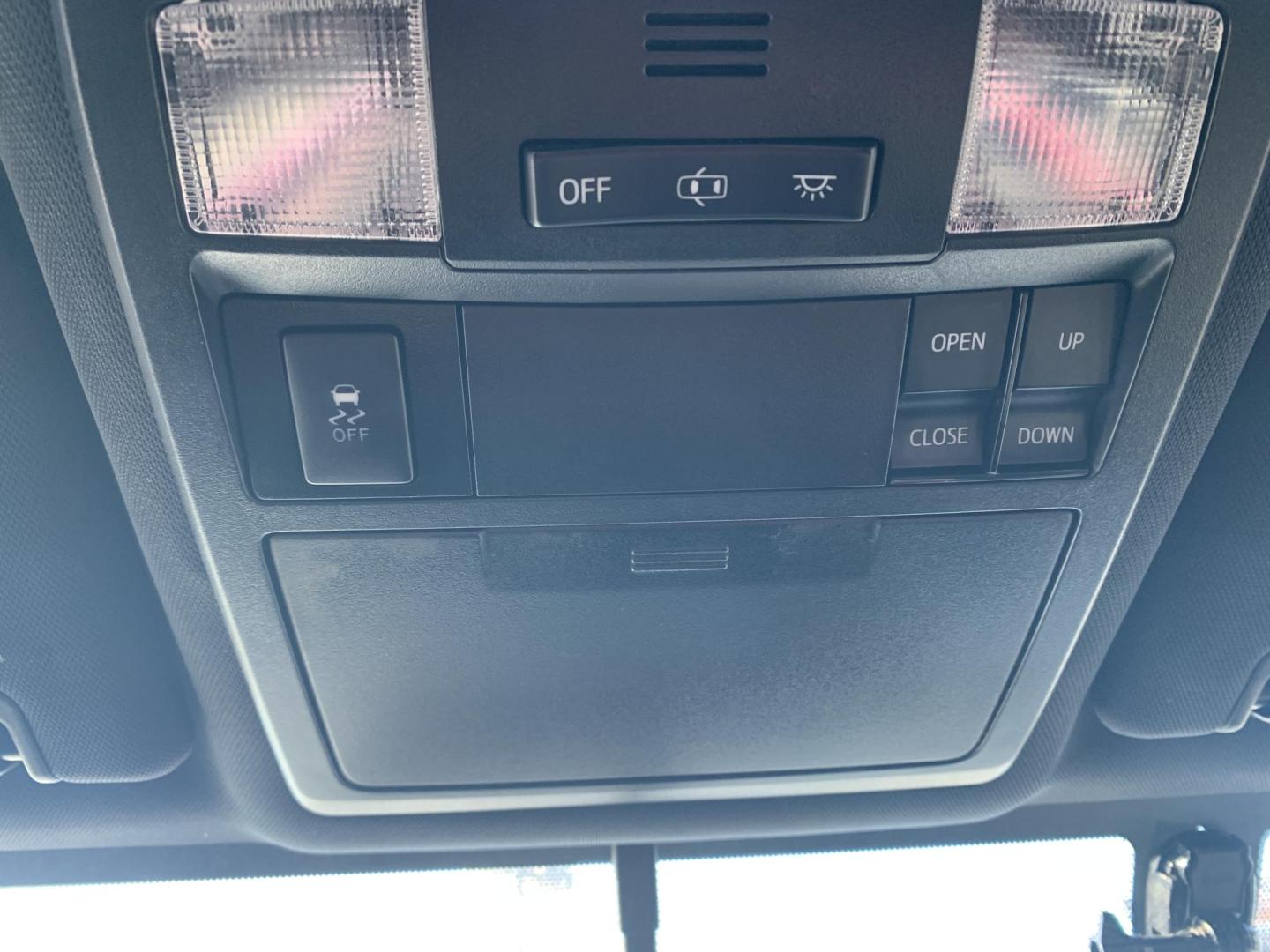 2016 SILVER /GRAY Toyota Tacoma SR5 Double Cab Long Bed V6 5AT 4WD (3TMCZ5ANXGM) with an 3.6L V6 DOHC 24V engine, Automatic transmission, located at 506 S. Kingshighway, Cape Girardeau, MO, 63703, (573) 235-5000, 37.294991, -89.553635 - 2016 Toyota Tacoma SR5 Double Cab 203,xxx miles Alarm System Bluetooth Cloth Seats Cruise Control Navigation System Power Windows Remote Keyless Entry Steering Wheel Controls Tilt Steering Wheel We have financing available and we accept trades! Fill out a credit application on our website - Photo#25