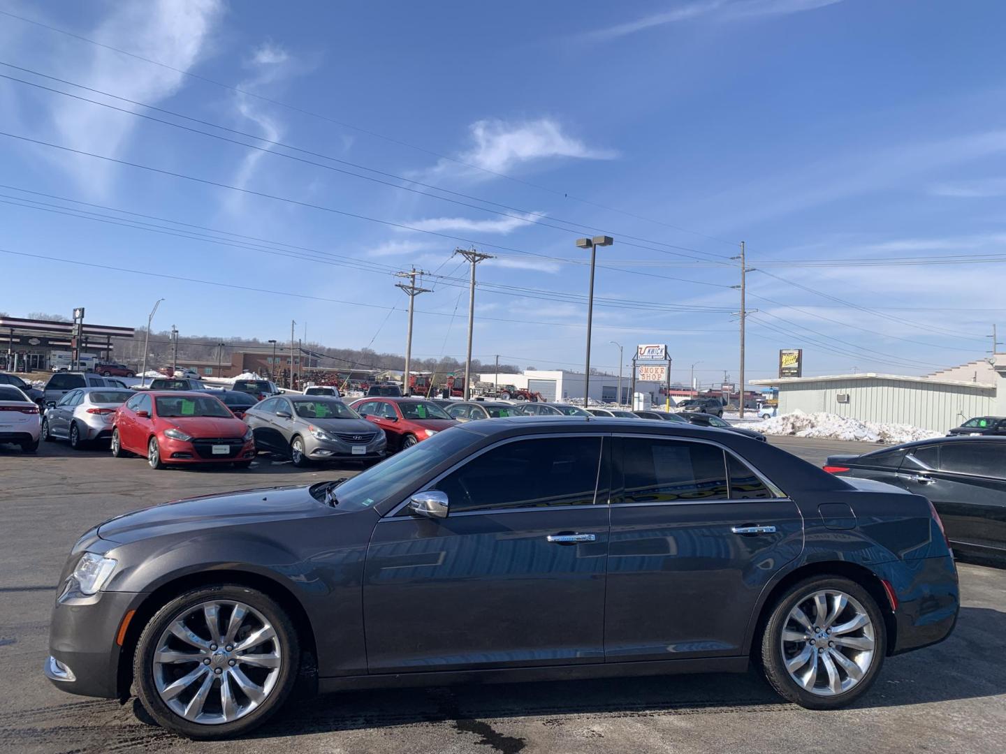 2019 GRAY /BLACK Chrysler 300 Limited (2C3CCAEG3KH) with an 3.6L V6 SOHC 24V engine, Automatic transmission, located at 506 S. Kingshighway, Cape Girardeau, MO, 63703, (573) 235-5000, 37.294991, -89.553635 - 2019 Chrysler 300 Limited RWD 94,xxx Miles Alarm System Bluetooth Cruise Control Heated Seats Leather Seats Navigation System Power Driver's Seat Power Windows Keyless Entry Push-Button Engine Start Remote Engine Start Remote Keyless Entry Steering Wheel Controls Tilt Steering Wheel - Photo#3