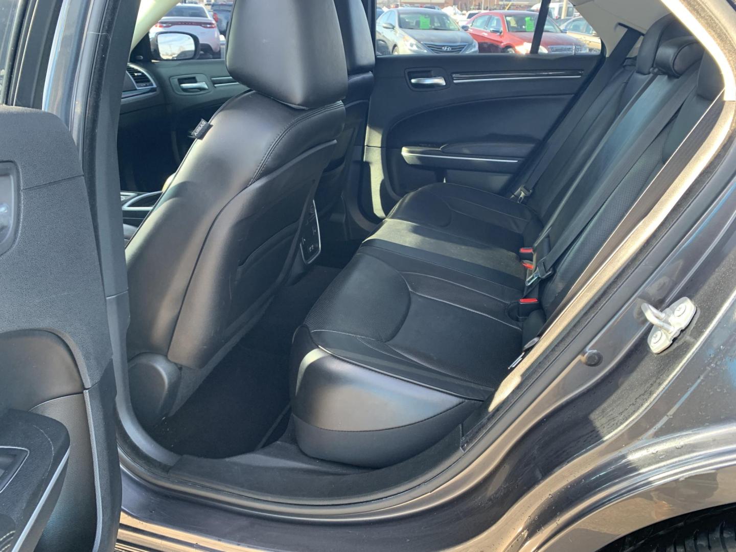 2019 GRAY /BLACK Chrysler 300 Limited (2C3CCAEG3KH) with an 3.6L V6 SOHC 24V engine, Automatic transmission, located at 506 S. Kingshighway, Cape Girardeau, MO, 63703, (573) 235-5000, 37.294991, -89.553635 - 2019 Chrysler 300 Limited RWD 94,xxx Miles Alarm System Bluetooth Cruise Control Heated Seats Leather Seats Navigation System Power Driver's Seat Power Windows Keyless Entry Push-Button Engine Start Remote Engine Start Remote Keyless Entry Steering Wheel Controls Tilt Steering Wheel - Photo#15