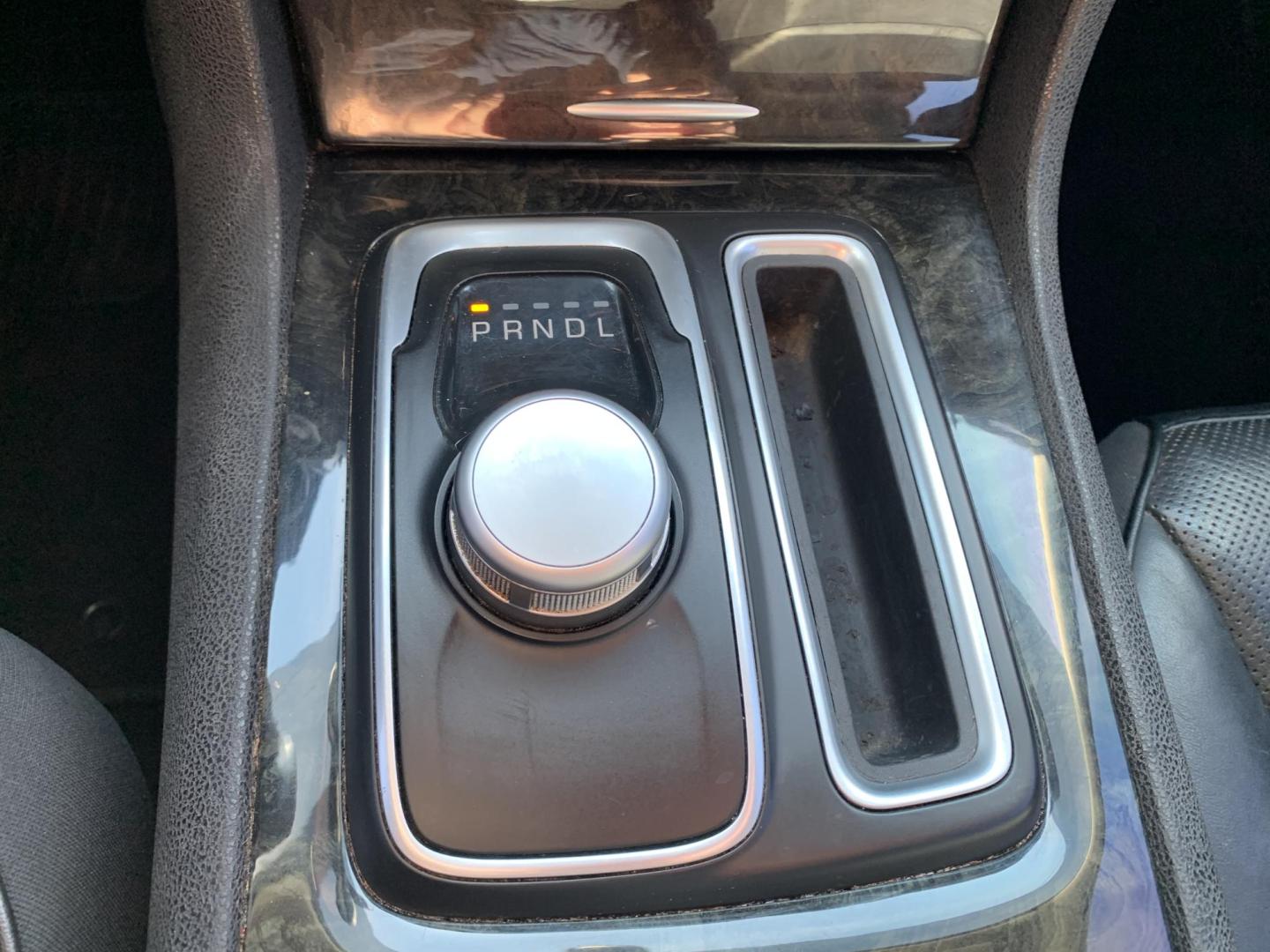 2019 GRAY /BLACK Chrysler 300 Limited (2C3CCAEG3KH) with an 3.6L V6 SOHC 24V engine, Automatic transmission, located at 506 S. Kingshighway, Cape Girardeau, MO, 63703, (573) 235-5000, 37.294991, -89.553635 - 2019 Chrysler 300 Limited RWD 94,xxx Miles Alarm System Bluetooth Cruise Control Heated Seats Leather Seats Navigation System Power Driver's Seat Power Windows Keyless Entry Push-Button Engine Start Remote Engine Start Remote Keyless Entry Steering Wheel Controls Tilt Steering Wheel - Photo#26