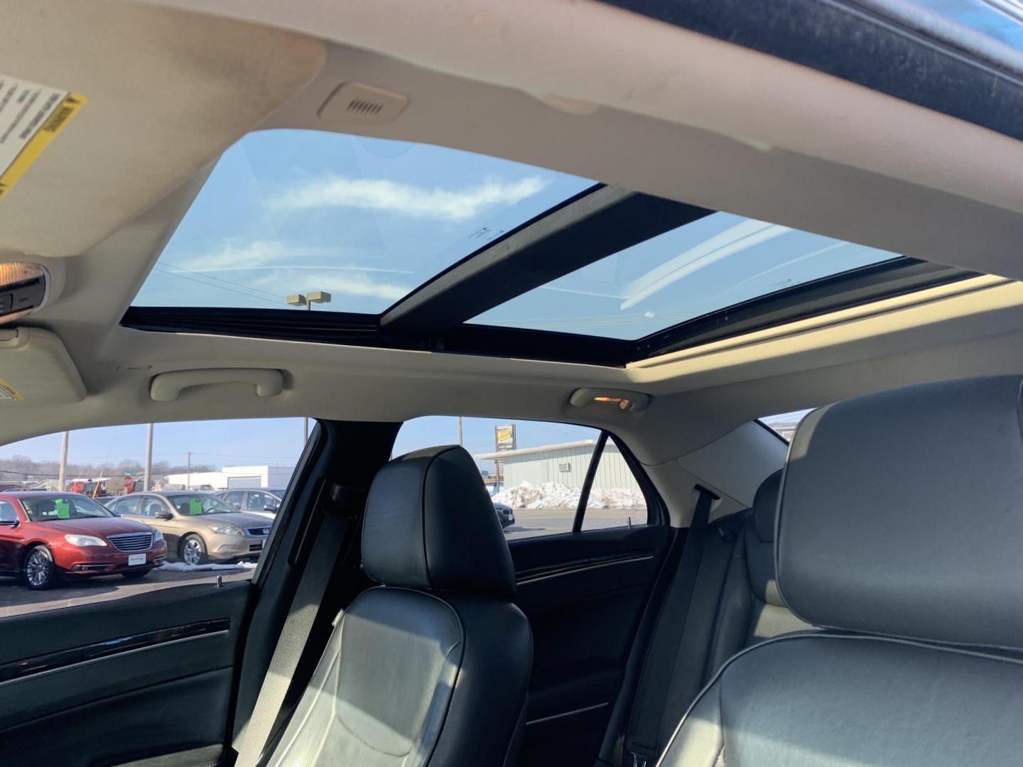 2019 GRAY /BLACK Chrysler 300 Limited (2C3CCAEG3KH) with an 3.6L V6 SOHC 24V engine, Automatic transmission, located at 506 S. Kingshighway, Cape Girardeau, MO, 63703, (573) 235-5000, 37.294991, -89.553635 - 2019 Chrysler 300 Limited RWD 94,xxx Miles Alarm System Bluetooth Cruise Control Heated Seats Leather Seats Navigation System Power Driver's Seat Power Windows Keyless Entry Push-Button Engine Start Remote Engine Start Remote Keyless Entry Steering Wheel Controls Tilt Steering Wheel - Photo#29