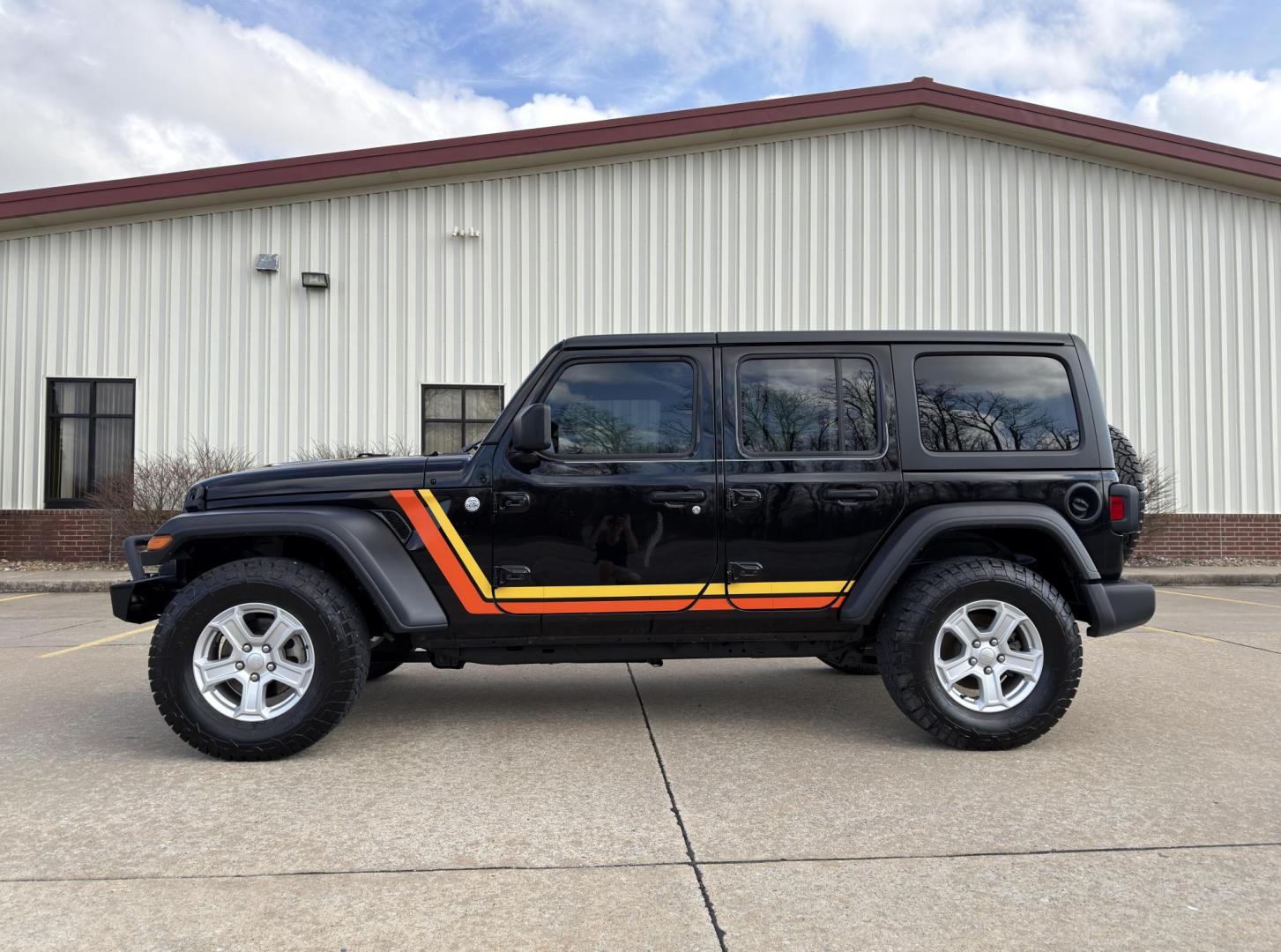 2018 BLACK /Black Jeep Wrangler JK Unlimited Sport (1C4HJXDG2JW) with an 3.6L V6 engine, 6-Speed Manual transmission, located at 2990 Old Orchard Rd., Jackson, MO, 63755, 37.354214, -89.612106 - 2018 Jeep Wrangler Unlimited Sport 51xxx miles 4x4 3.6L V6 Automatic Backup Camera Heated Seats Heated Steering Wheel Bluetooth Cruise Power Windows/Locks/Mirrors We have financing available and we accept trades! Fill out a credit application on our website or come by today! If you have - Photo#6