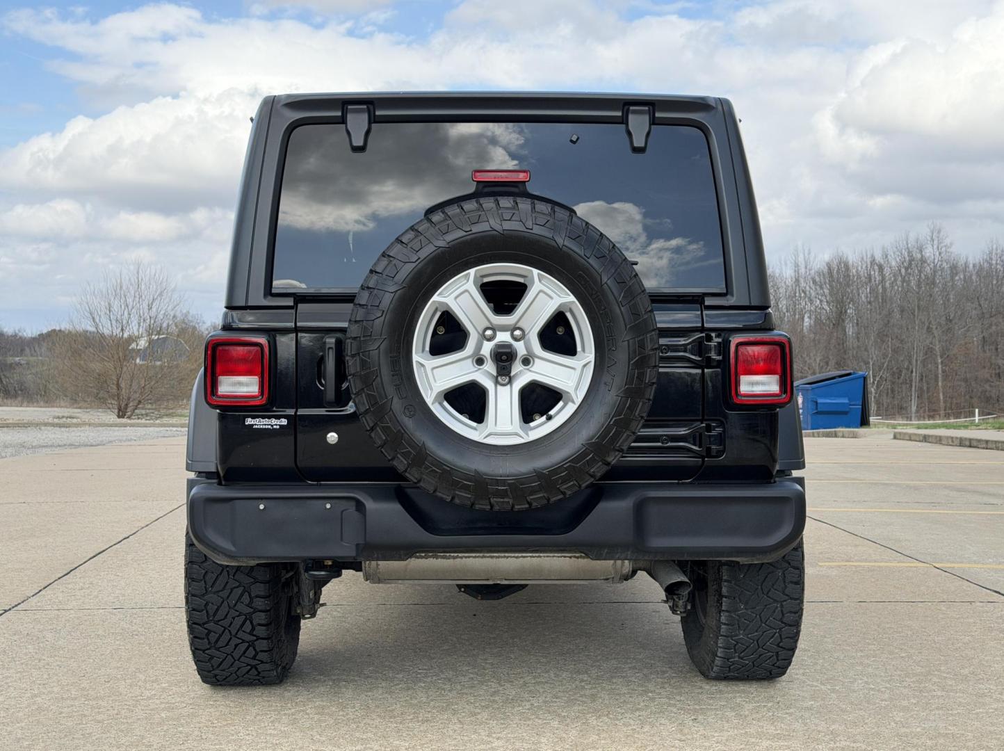2018 BLACK /Black Jeep Wrangler JK Unlimited Sport (1C4HJXDG2JW) with an 3.6L V6 engine, 6-Speed Manual transmission, located at 2990 Old Orchard Rd., Jackson, MO, 63755, 37.354214, -89.612106 - 2018 Jeep Wrangler Unlimited Sport 51xxx miles 4x4 3.6L V6 Automatic Backup Camera Heated Seats Heated Steering Wheel Bluetooth Cruise Power Windows/Locks/Mirrors We have financing available and we accept trades! Fill out a credit application on our website or come by today! If you have - Photo#10