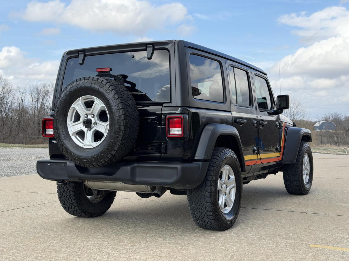 2018 BLACK /Black Jeep Wrangler JK Unlimited Sport (1C4HJXDG2JW) with an 3.6L V6 engine, 6-Speed Manual transmission, located at 2990 Old Orchard Rd., Jackson, MO, 63755, 37.354214, -89.612106 - 2018 Jeep Wrangler Unlimited Sport 51xxx miles 4x4 3.6L V6 Automatic Backup Camera Heated Seats Heated Steering Wheel Bluetooth Cruise Power Windows/Locks/Mirrors We have financing available and we accept trades! Fill out a credit application on our website or come by today! If you have - Photo#8